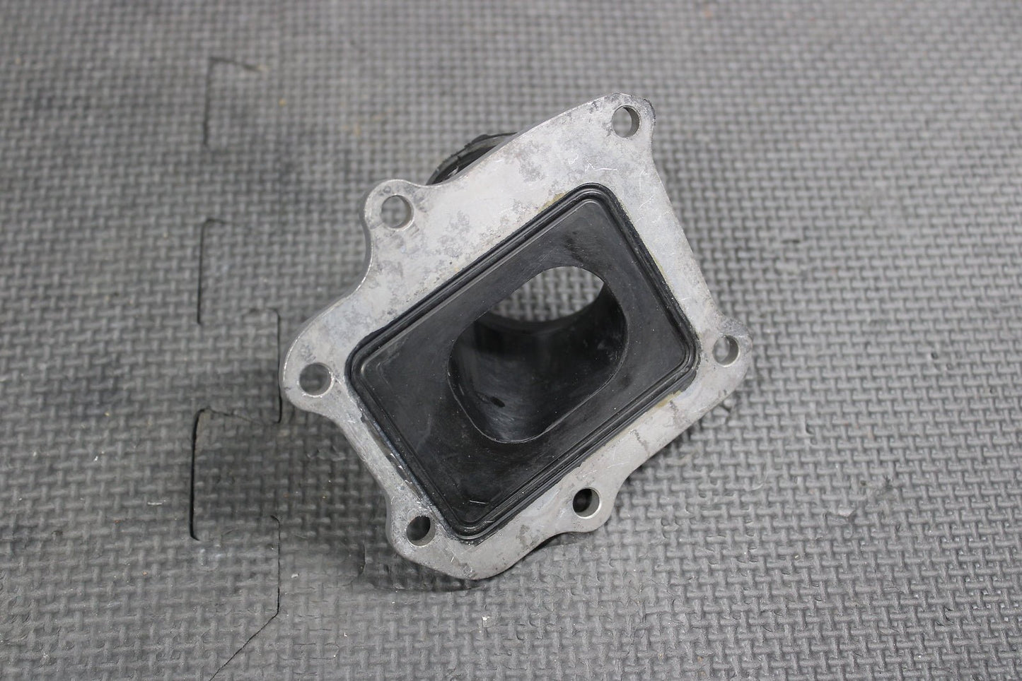 2007 HONDA CR125R VFORCE 3 INTAKE REED BLOCK ASSEMBLY 14100 - KSR - 731 - hggarage