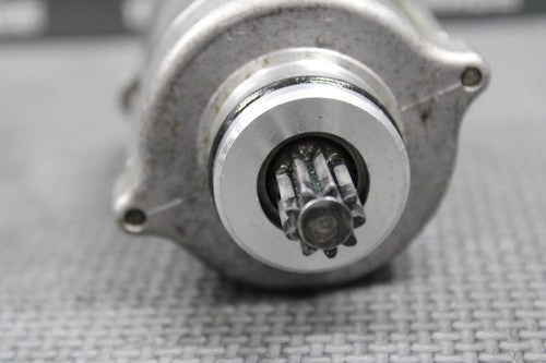47571880