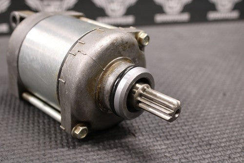 47573696