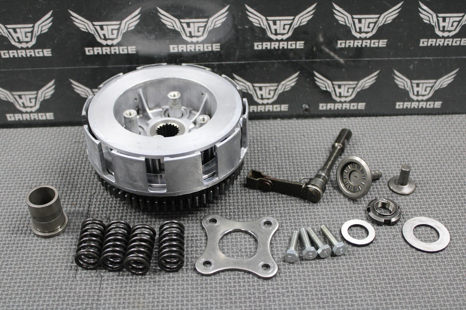 1991 HONDA 88 - 95 XR250R OEM CLUTCH BASKET HUB PRESSURE PLATE 22100 - KT1 - 020 NICE! - hggarage