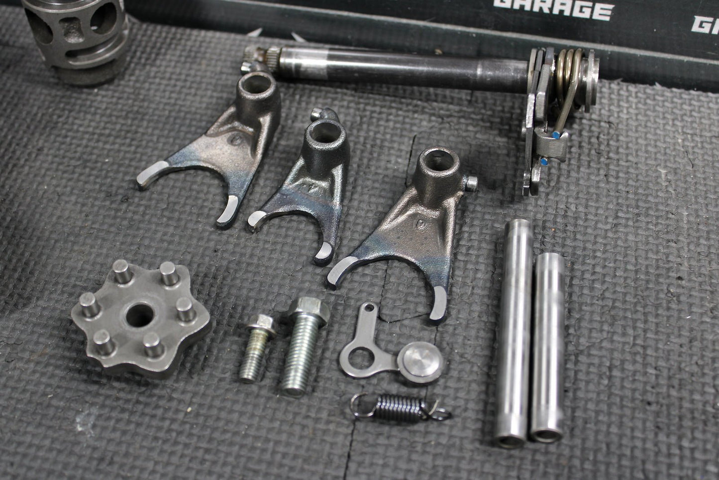 2005 KAWASAKI KX100 KX80 KX85 OEM ENGINE TRANSMISSION TRANNY ASSEMBLY GEARS - hggarage