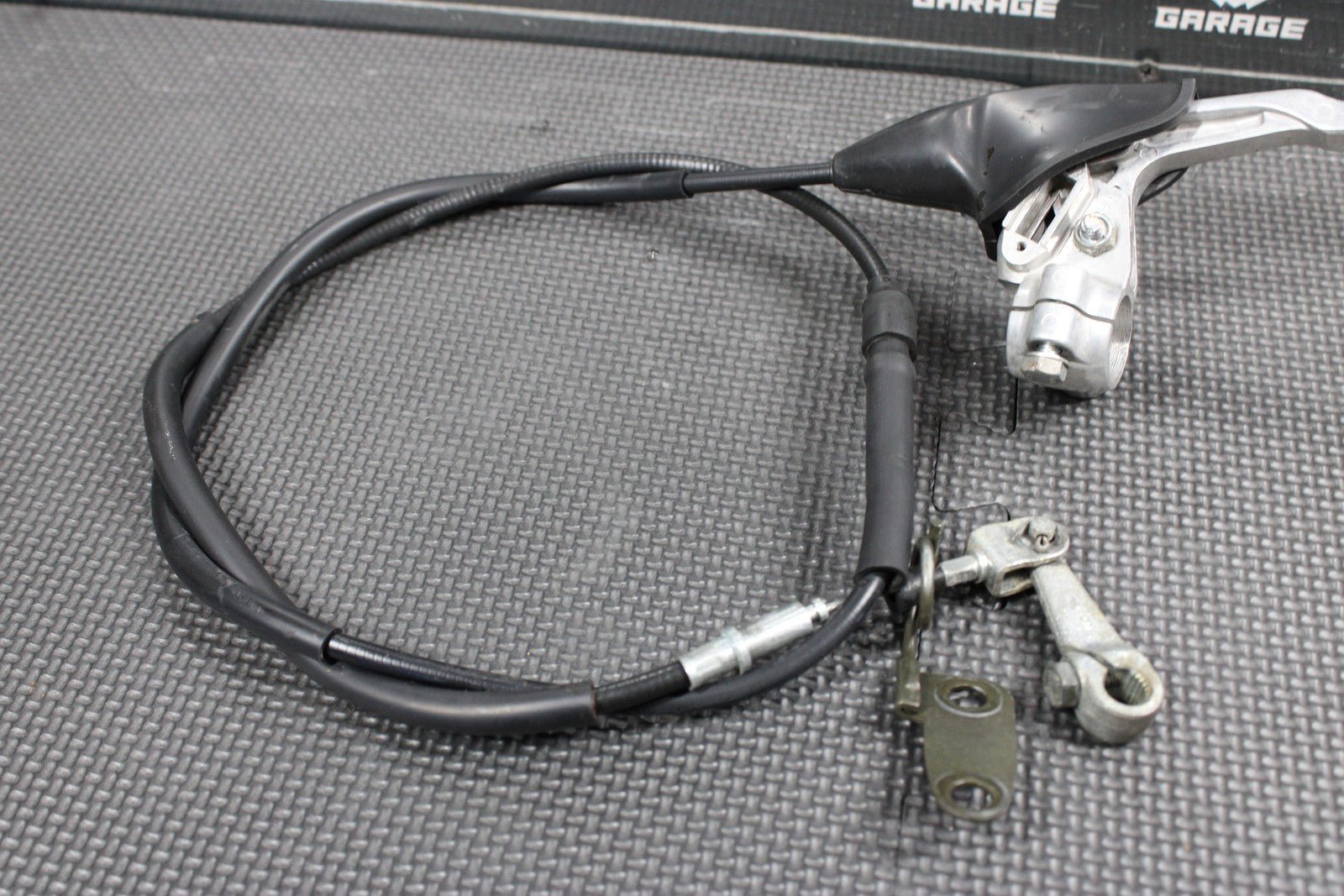 2005 SUZUKI DR200SE OEM CLUTCH CABLE LINE W LEVER & PERCH CABLE COMPLETE NICE - hggarage