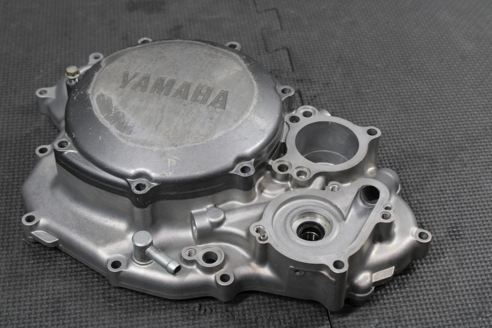 2006 YAMAHA YZ250F OEM INNER OUTER RIGHT SIDE CLUTCH COVER 5NL - 15415 - 00 - 00 - hggarage