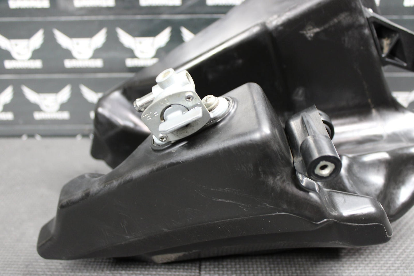 2018 Yamaha YZ65 OEM Gas Fuel Tank Cell Petrol Reservoir BR8 - 24110 - 00 - 00 - hggarage