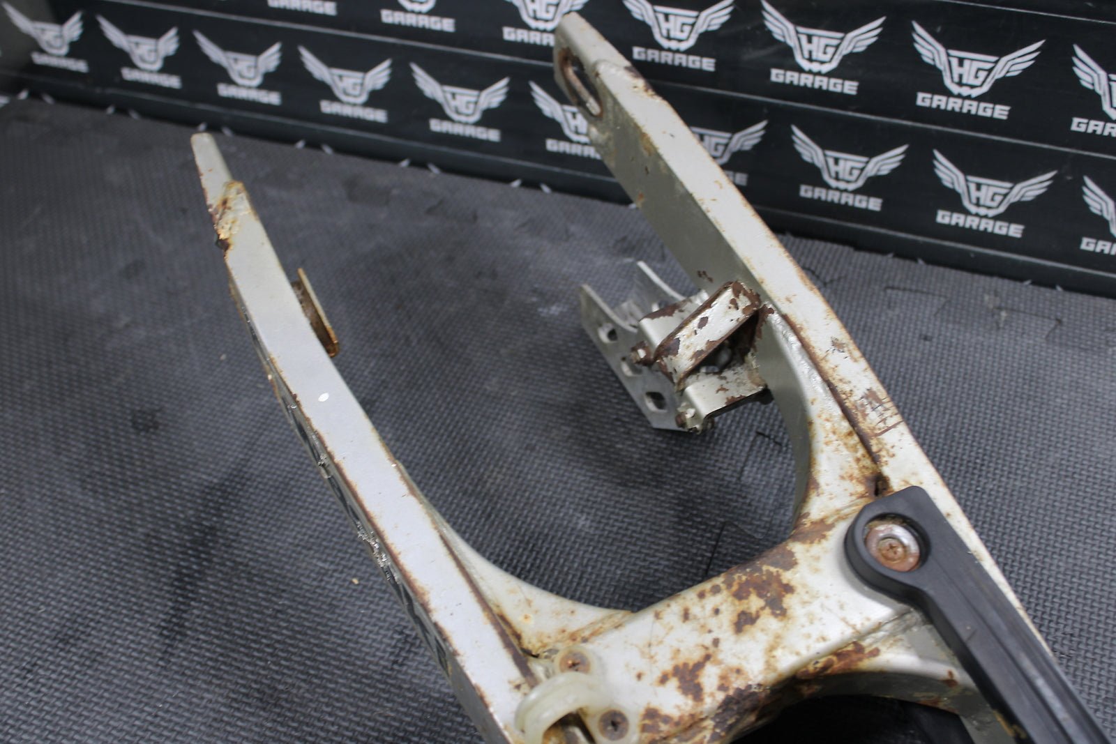 2002 KAWASAKI KX65 OEM SWINGARM SWING ARM SUSPENSION 33001 - 1623 - TX - hggarage
