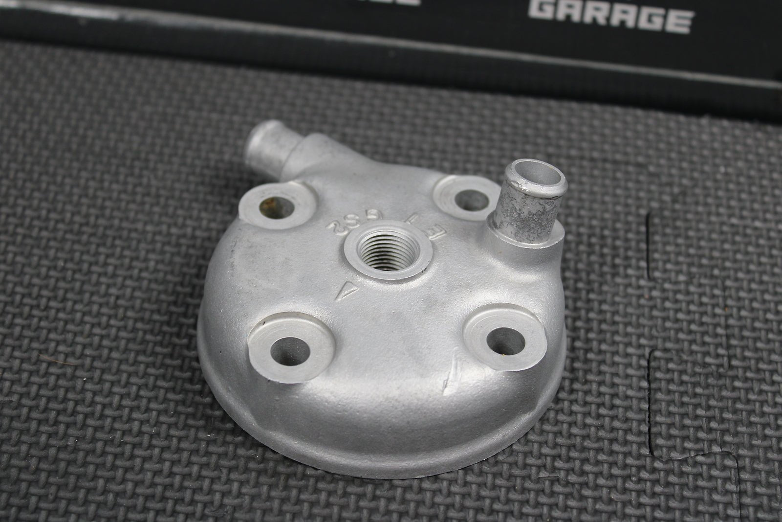 1993 Honda CR80R 92 - 95 OEM Engine Motor Cylinder Head 12200 - GS2 - 620 - hggarage