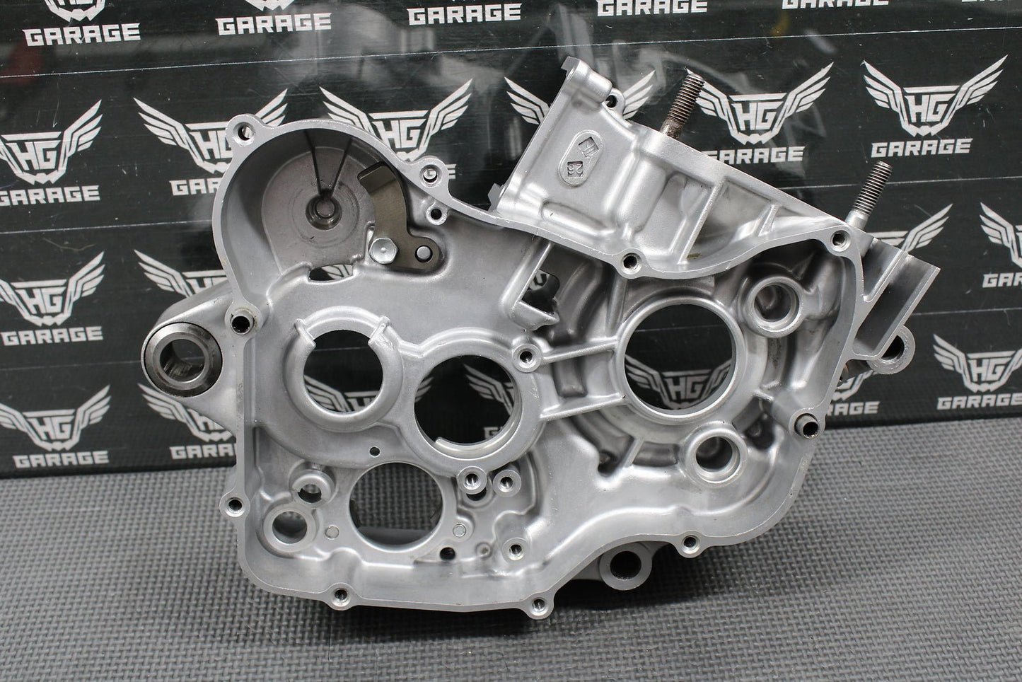 1999 99 - 02 HONDA CR125R OEM RIGHT ENGINE MOTOR CRANKCASE CRANK CASE BLOCK MINT! - hggarage