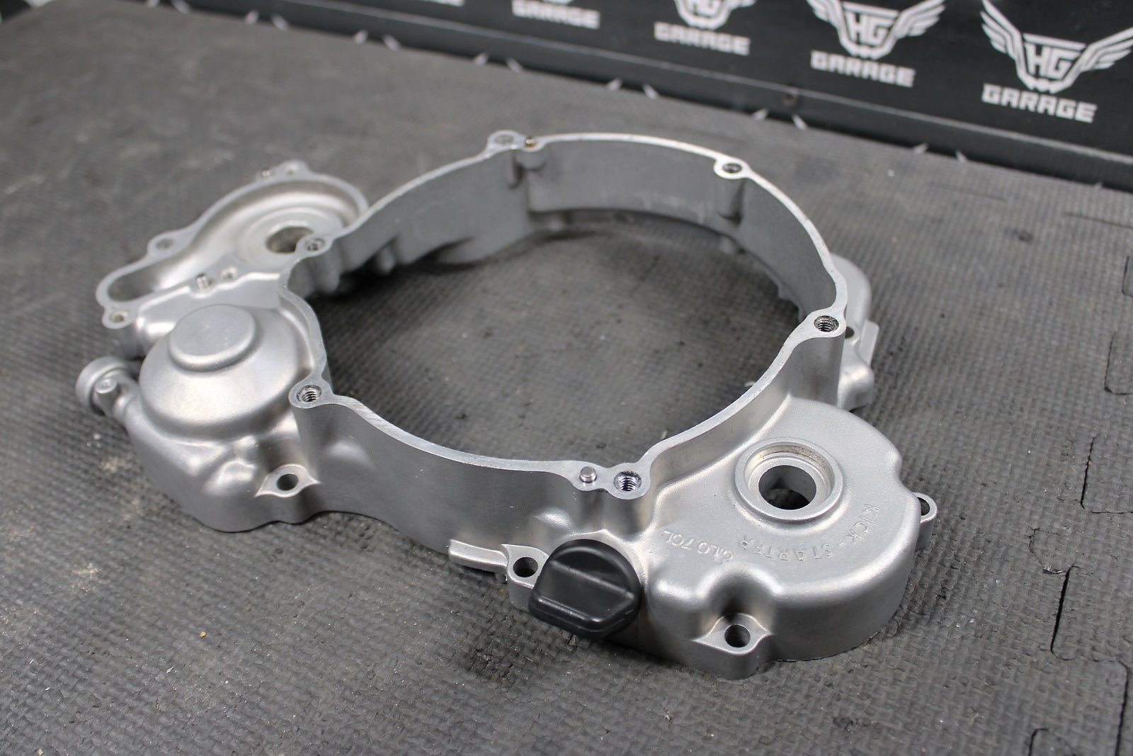 1995 KAWASAKI KX125 OEM ENGINE MOTOR INNER CLUTCH COVER 14032 - 1492 - hggarage