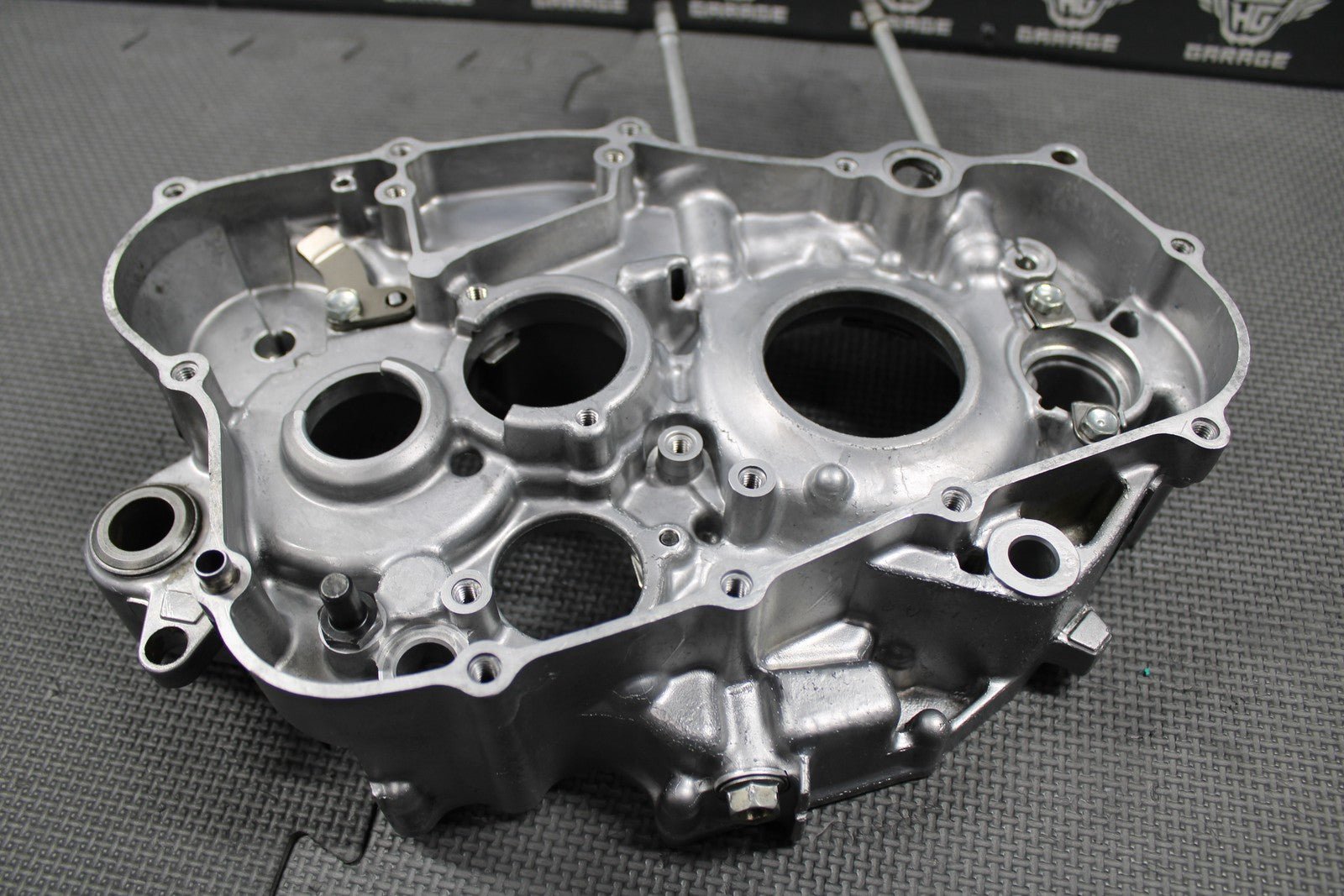 2008 HONDA CRF250R OEM RIGHT ENGINE CRANKCASE CRANK CASE 11100 - KRN - A10 GOOD! - hggarage