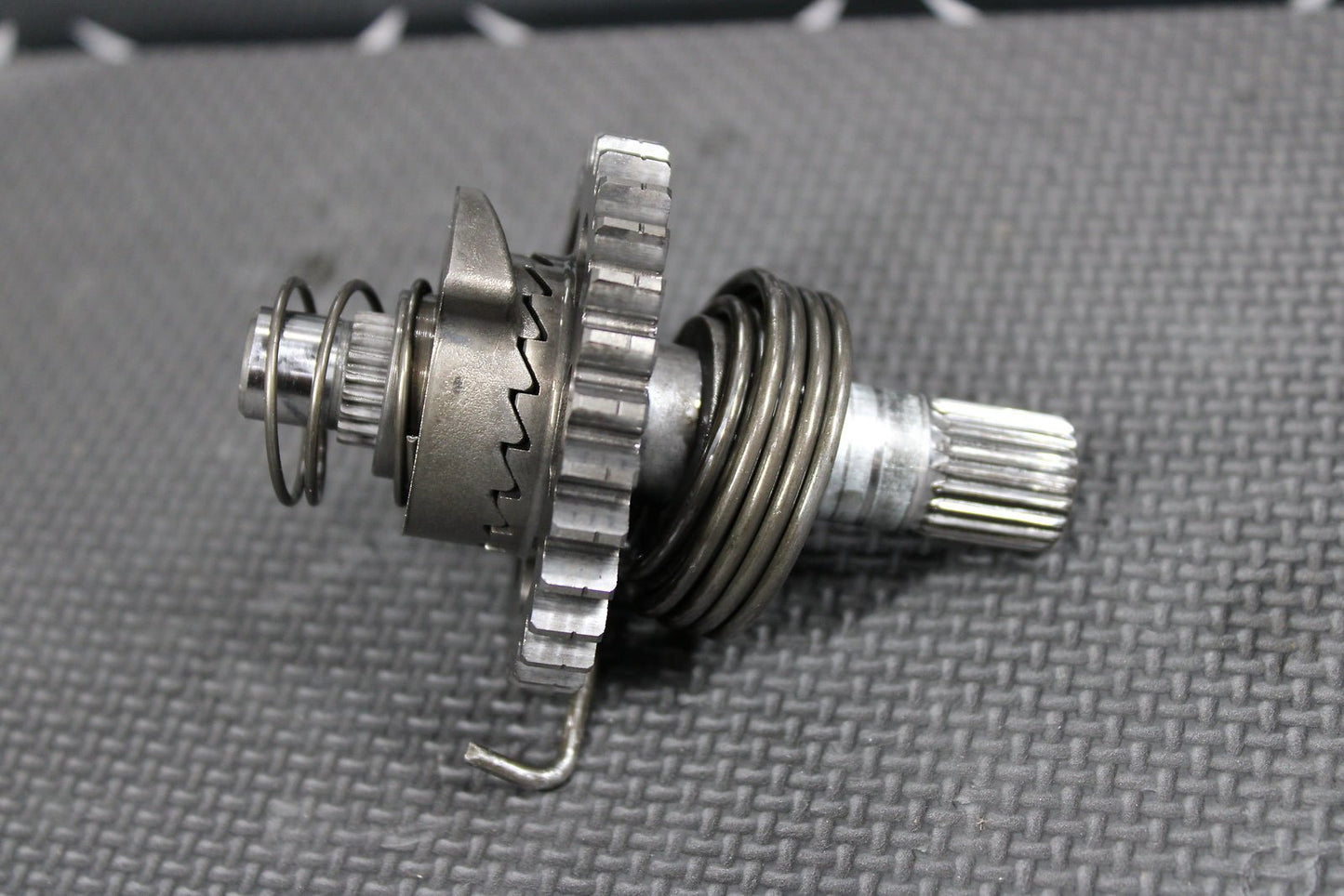 2000 HONDA CR125R OEM KICKSTART KICK START SHAFT W IDLER GEAR 28210 - KS6 - 700 - hggarage