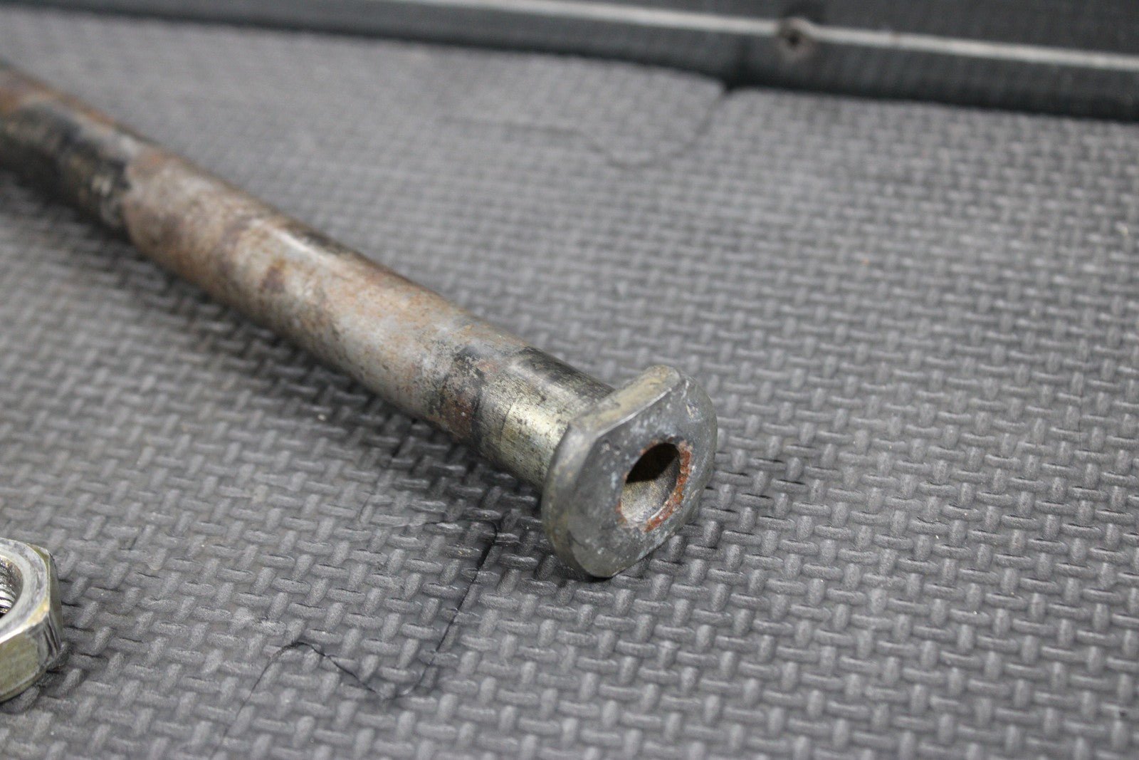 1998 HONDA 98 - 01 CR125R CR250R OEM REAR BACK SWINGARM BOLT SUSPENSION PIVOT BOLT - hggarage