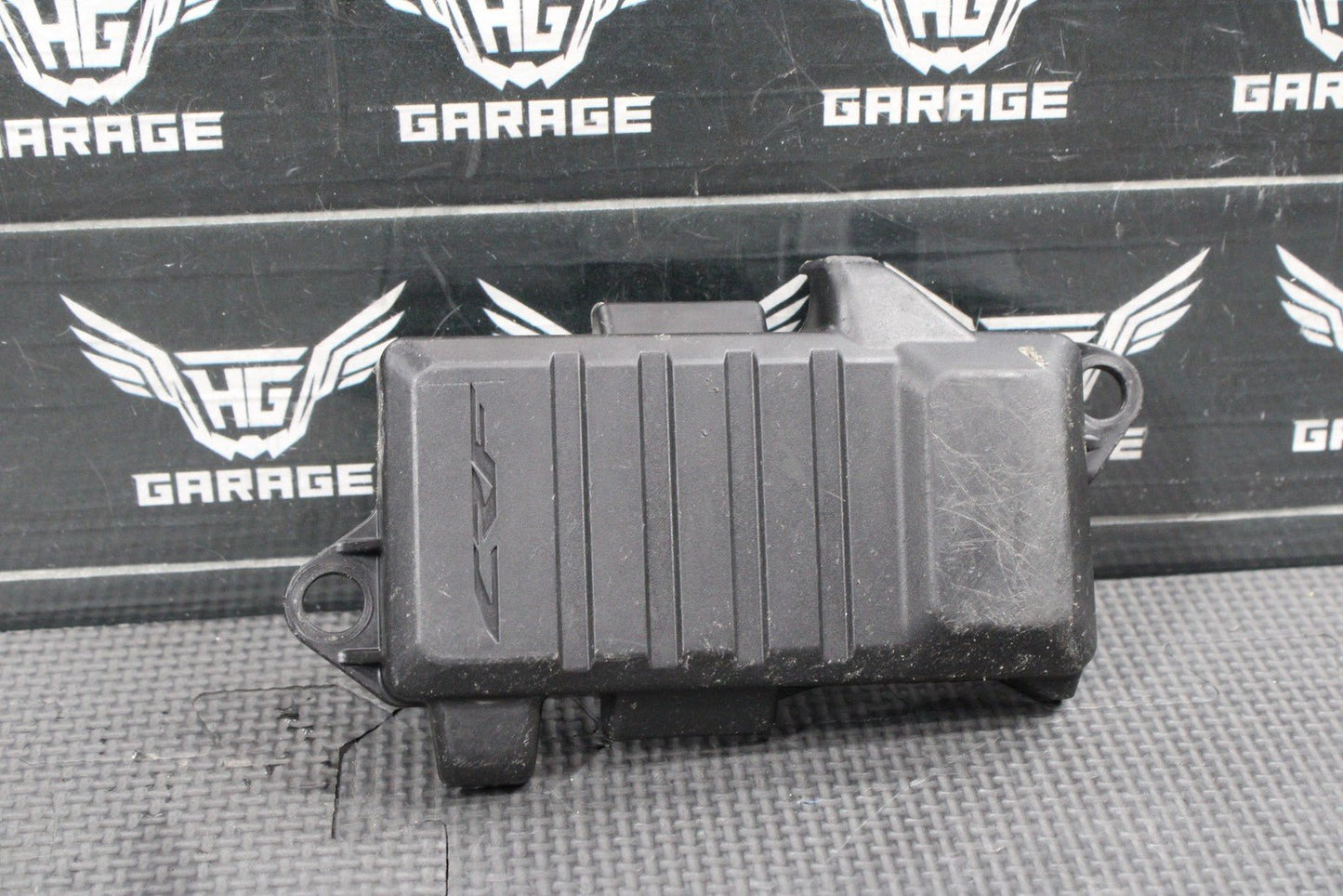 2023 HONDA CRF250R OEM PLASTIC BATTERY TRAY BOX 50325 - K95 - AA0 - hggarage