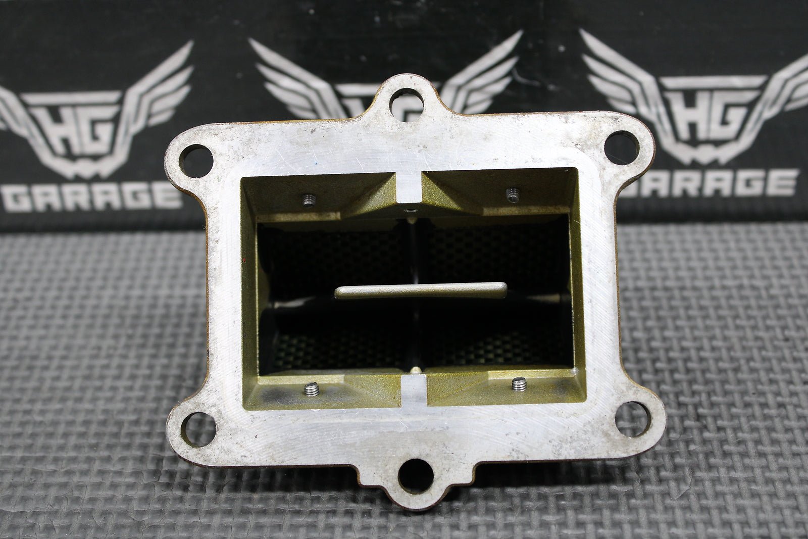 1995 1996 HONDA CR250R OEM INTAKE CARB BOOT INSULATOR REED BLOCK 16221 - KZ3 - B10 - hggarage