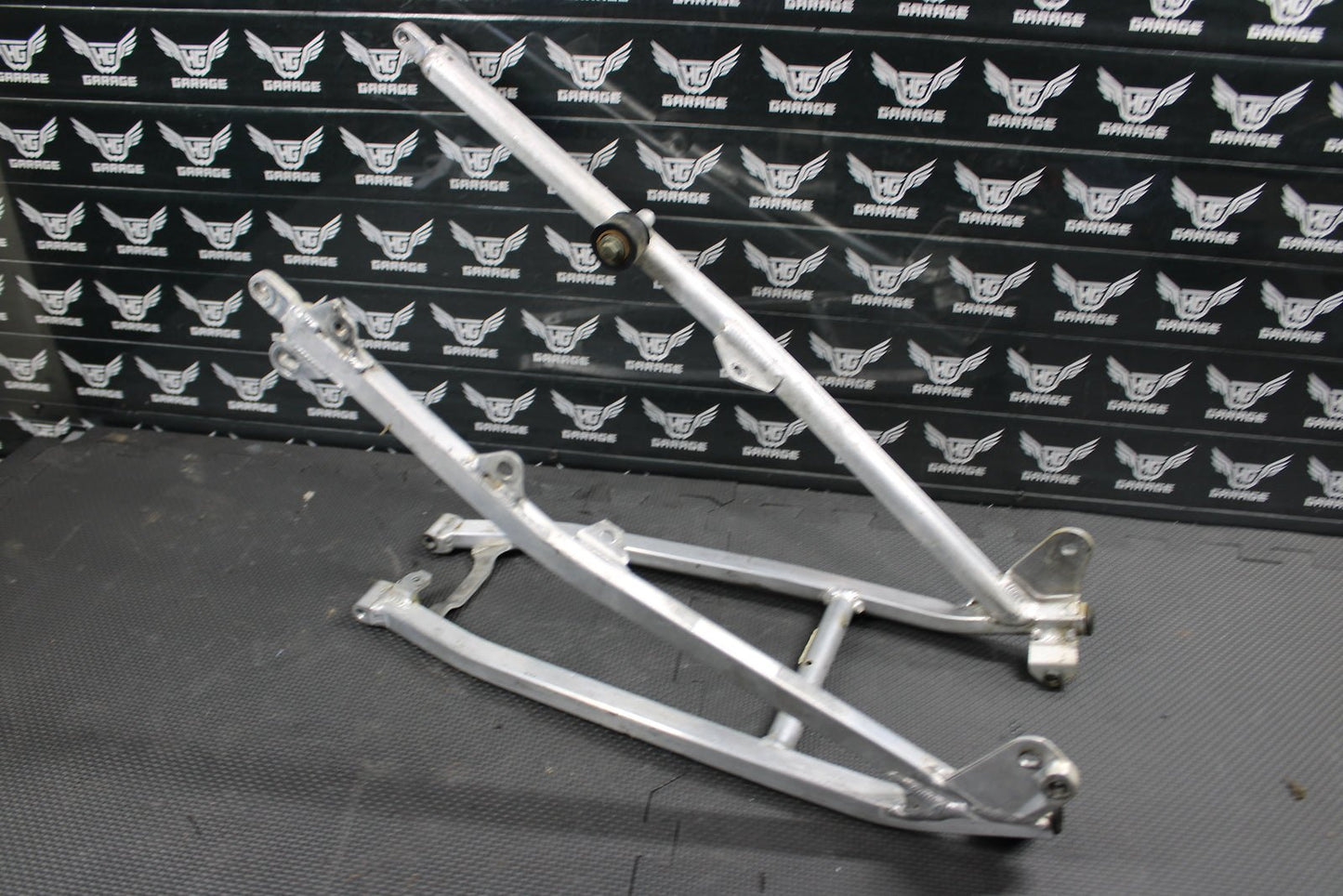 2002 YAMAHA 2002 YZ250F YZ426F OEM REAR BACK SUB FRAME SUBFRAME 5SF - 21190 - 00 - 00 - hggarage