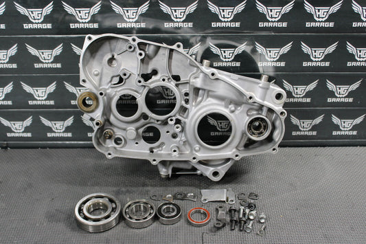 2009 HONDA CRF450R OEM RIGHT ENGINE MOTOR CRANKCASE CRANK CASES BLOCK