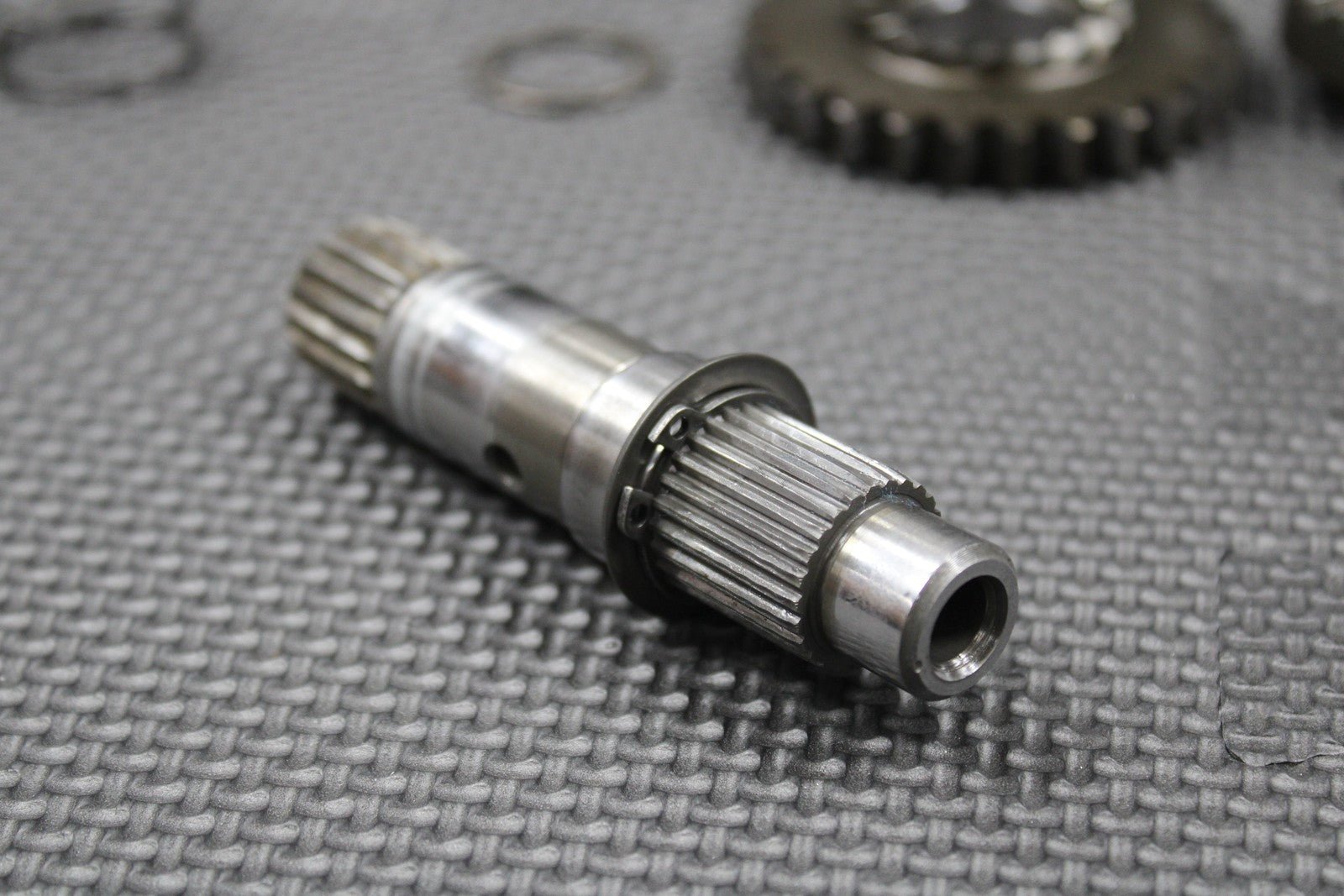 2001 HONDA CR250R OEM KICKSTART KICK STARTER SHAFT GEAR RATCHET 28221 - KZ3 - A10 - hggarage