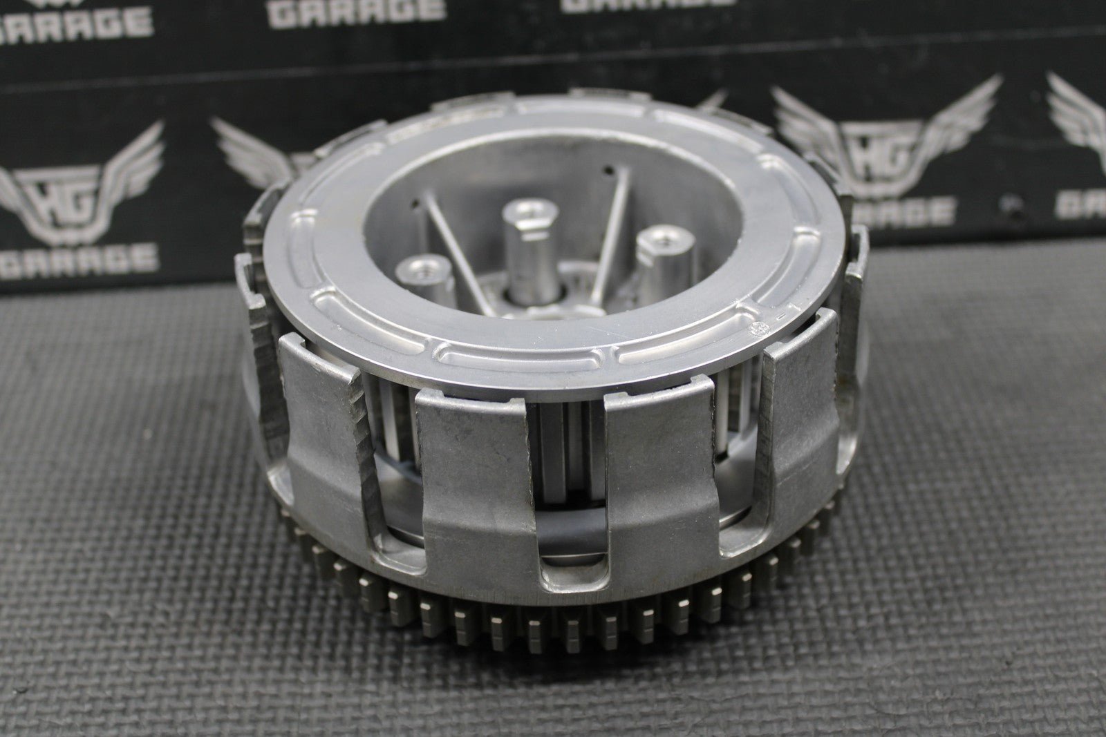 1992 KAWASAKI KX125 OEM CLUTCH BASKET CENTER HUB PRESSURE PLATE 13095 - 1265 - hggarage