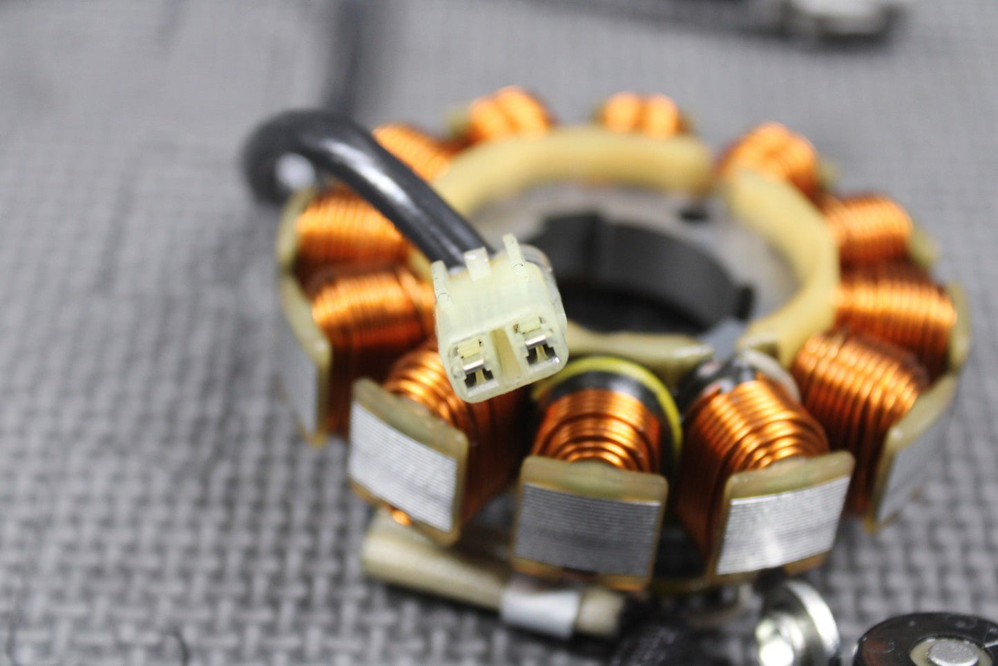 2020 YAMAHA 19 - 21 YZ250F YZ450F OEM STATOR MAGNETO GENERATOR BR9 - 81410 - 03 - 00 - hggarage