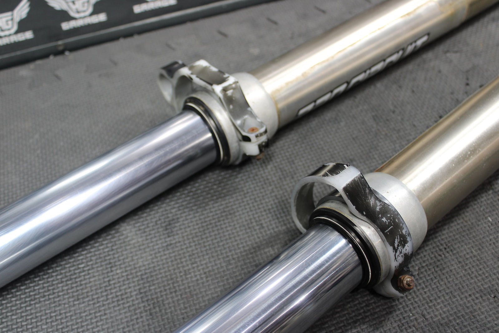2003 KAWASAKI KX125 OEM RIGHT LEFT FRONT SUSPENSION FORKS SHOCKS 44075 - 1177 - JS - hggarage