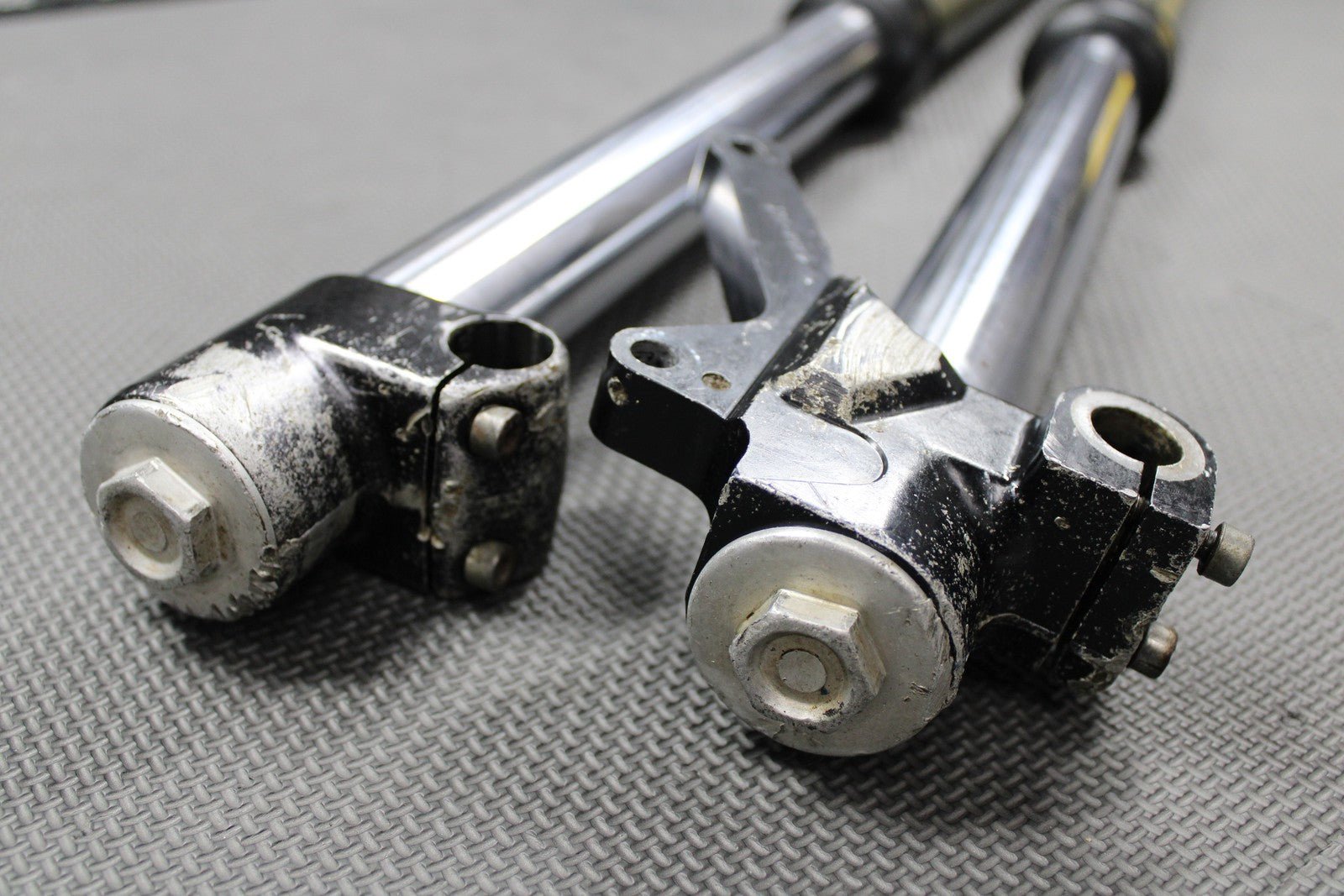 1988 HONDA CR125R WHITE BROTHERS WP4054 FRONT SUSPENSION FORKS TRIPLE CLAMP KIT - hggarage