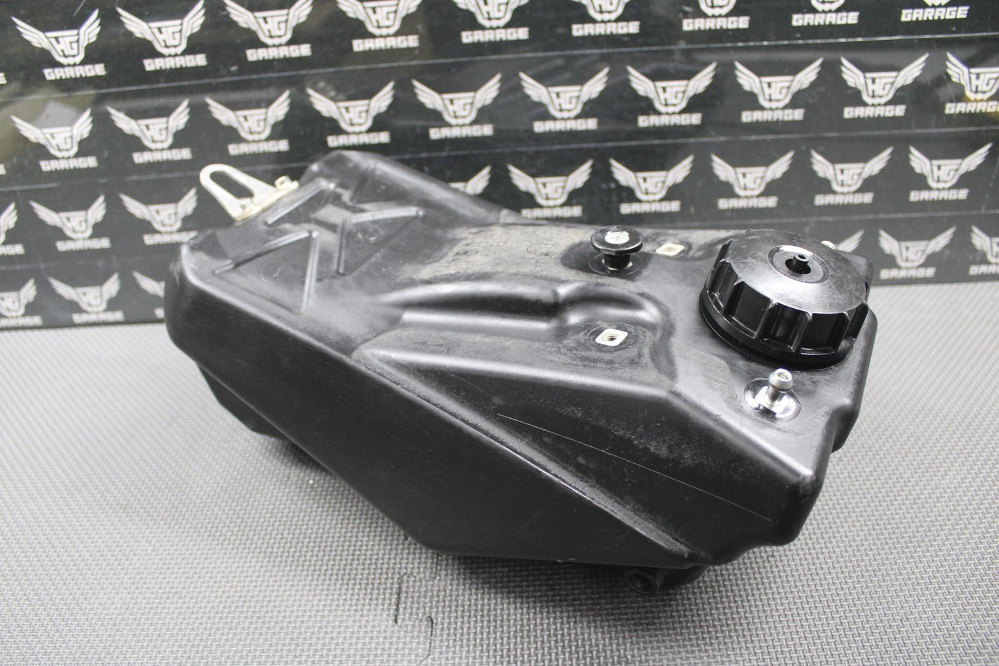 2020 YAMAHA 19 - 22 YZ250F YZ450F OEM GAS FUEL TANK CELL RESERVOIR BR9 - 24110 - 00 - 00 - hggarage