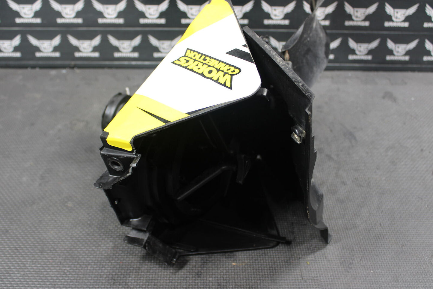 2008 SUZUKI RMZ250 OEM AIRBOX INTAKE AIR CLEANER CASE 13700-10H00