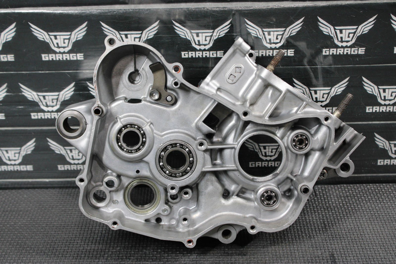 1998 HONDA CR125R OEM RIGHT ENGINE MOTOR CRANKCASE CRANK CASES BLOCK - hggarage