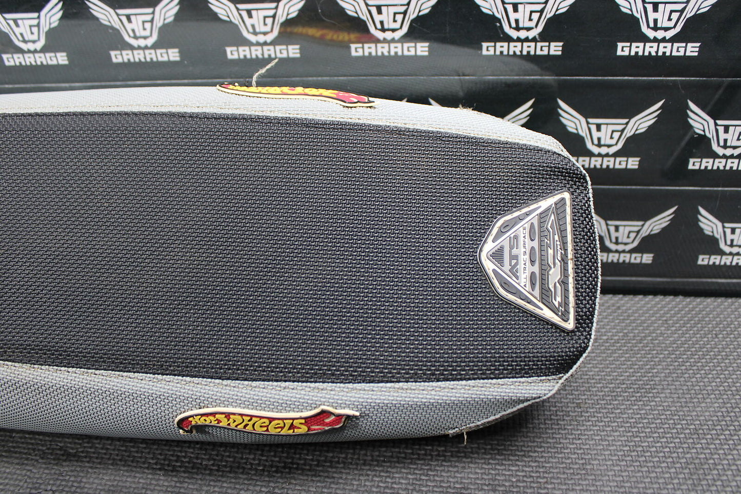 2006 SUZUKI 05-07 RMZ450 RMZ450Z OEM SEAT SADDLE COVER FOAM PAN 45100-35G10-CEP