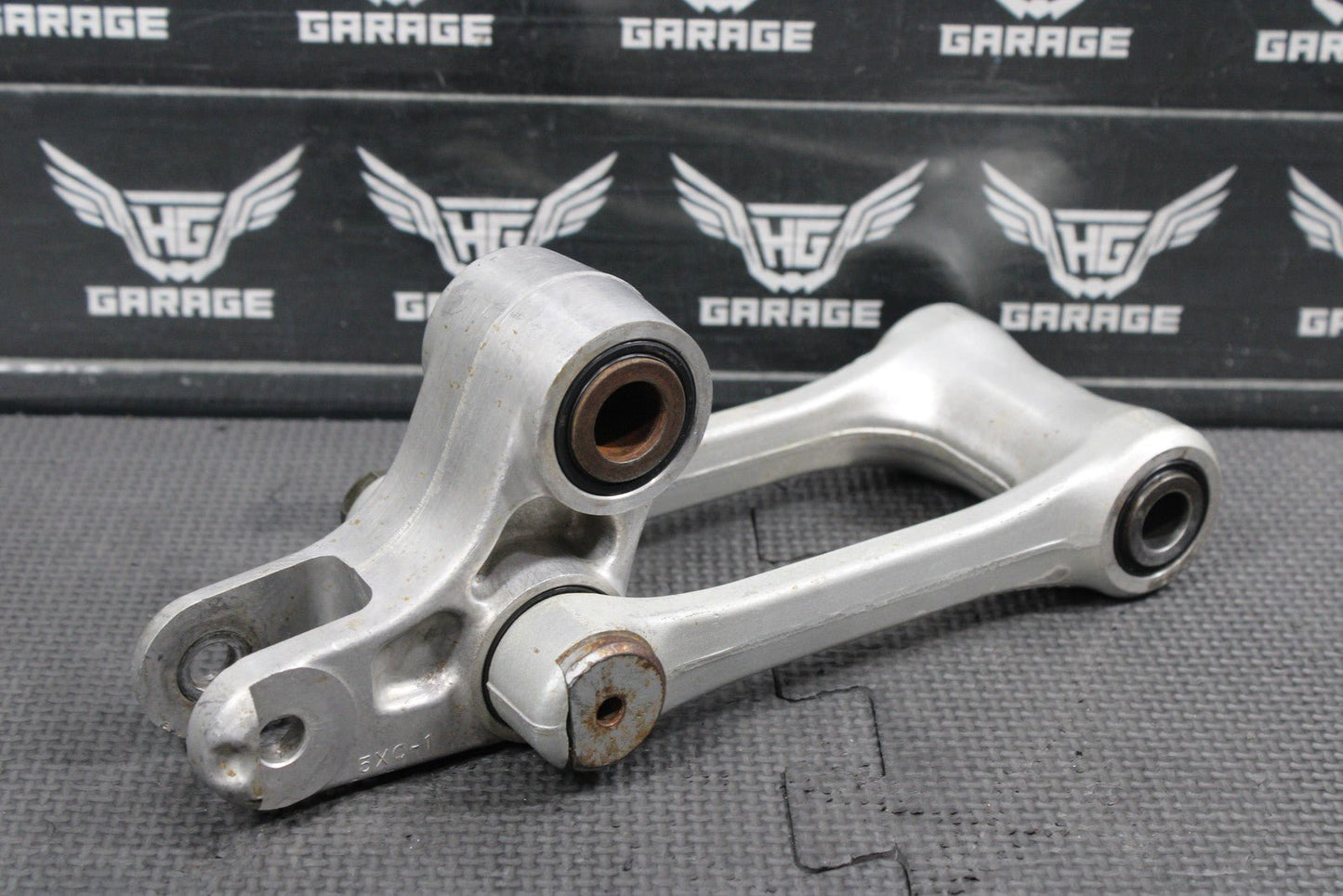 2006 YAMAHA YZ250F YZ450F OEM REAR SHOCK LINKAGE LINKS RELAY ARM 5XC - 2217A - 90 - 00 - hggarage
