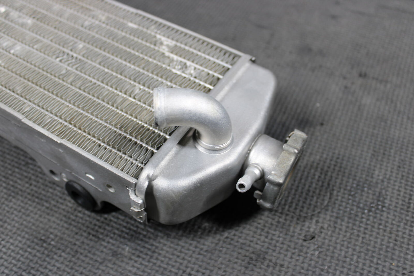 2006 KTM 450SX OEM ENGINE MOTOR COOLING COOLER RADIATOR MINT! 59035007300