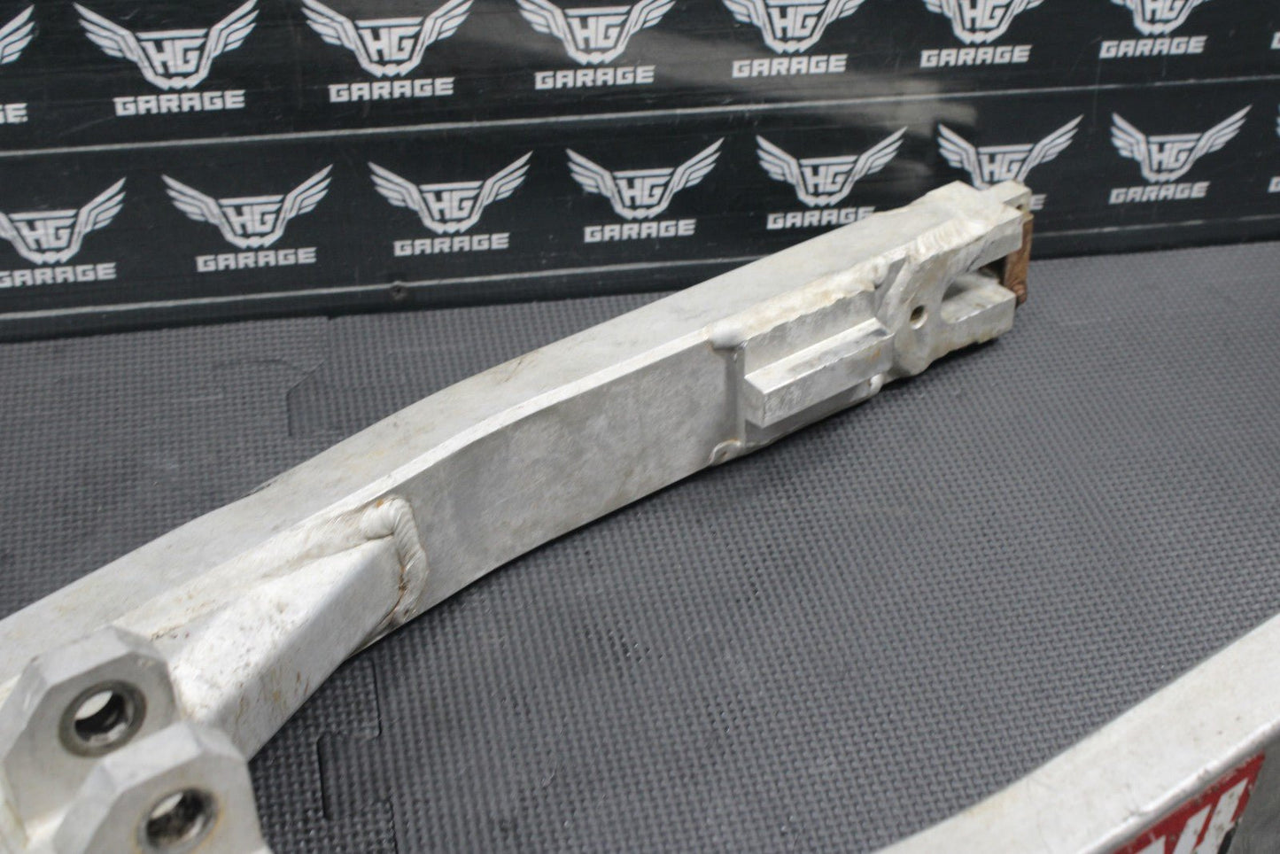 1986 KAWASAKI KDX200 OEM REAR SWINGARM SWING ARM SUSPENSION 33001 - 1259 - hggarage