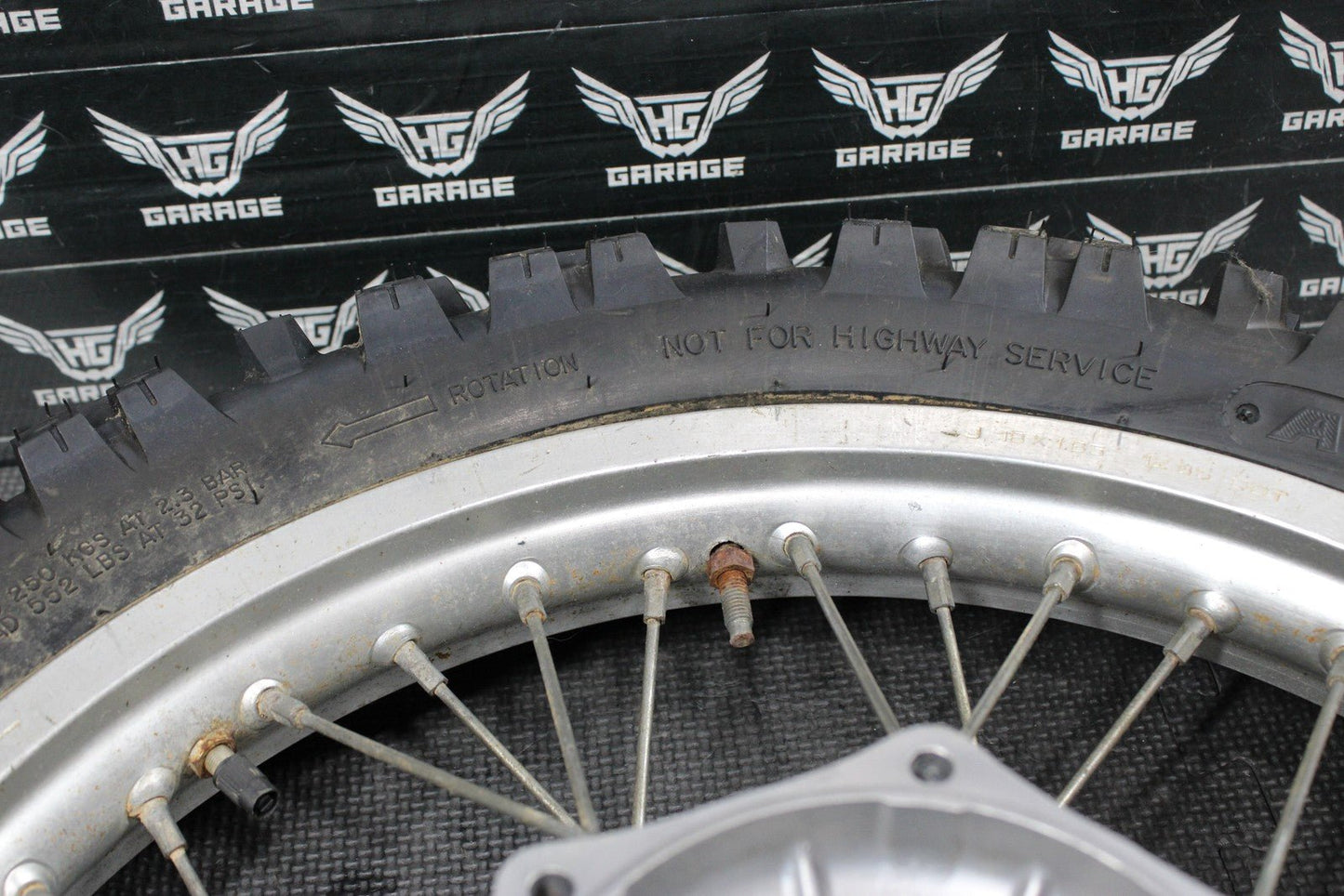 1986 KAWASAKI KDX200 OEM D.I.D 18" REAR BACK WHEEL RIM HUB READ DESC! - hggarage