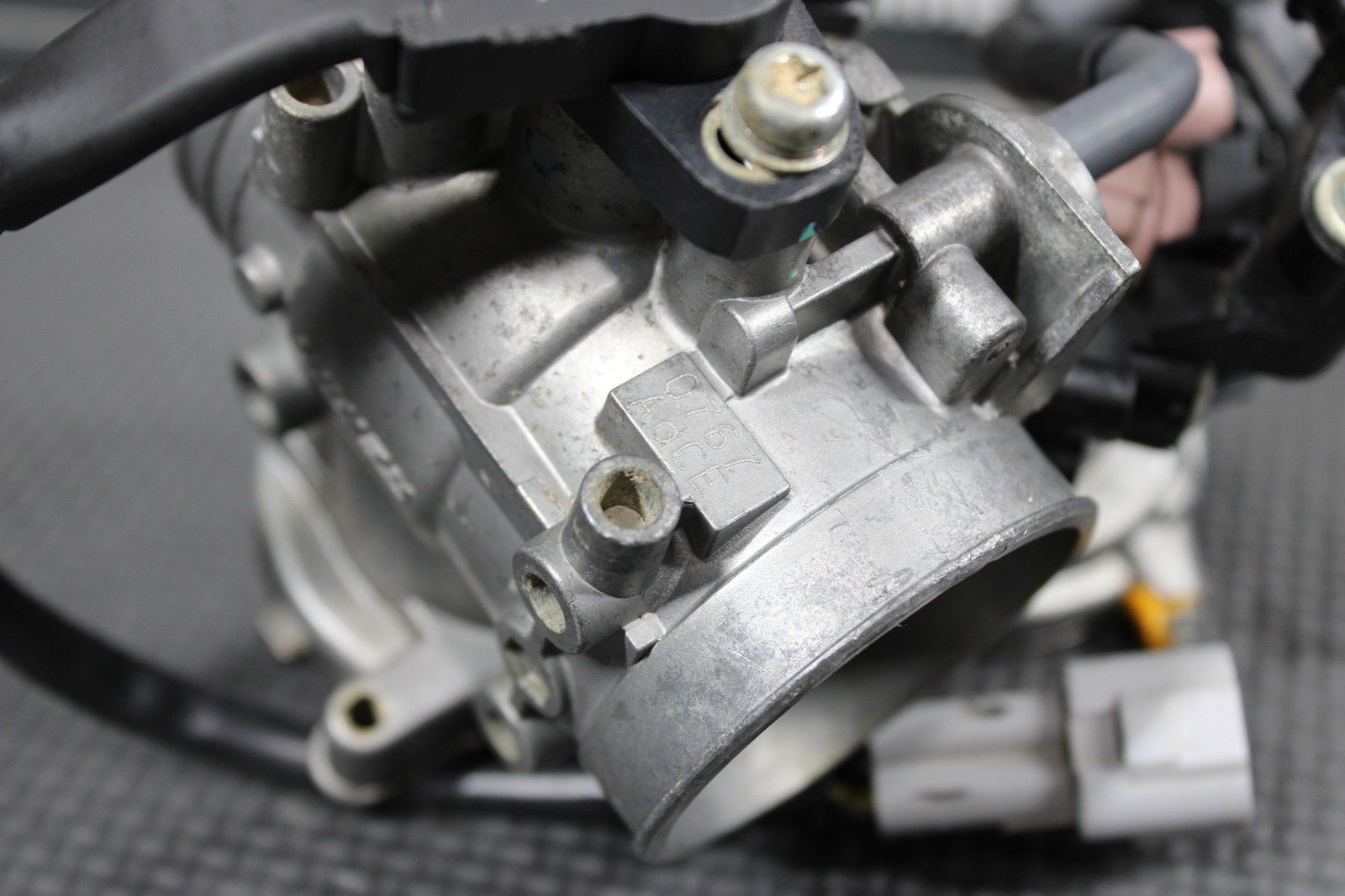 2014 KAWASAKI KX250F OEM KEIHIN THROTTLE BODY INTAKE FUEL INJECTOR 16163 - 0797 - hggarage
