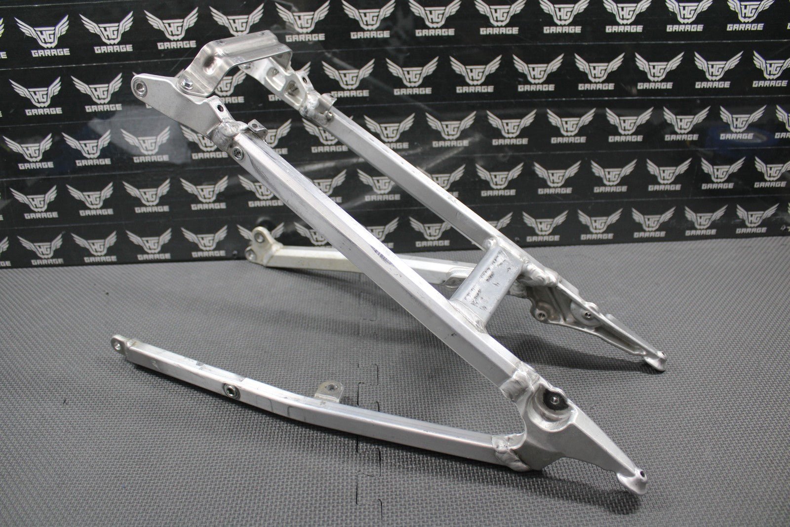 2019 SUZUKI 19 - 25 RMZ250 RMZ450 OEM REAR BACK SUB FRAME SUBFRAME SEAT RAIL GOOD! - hggarage