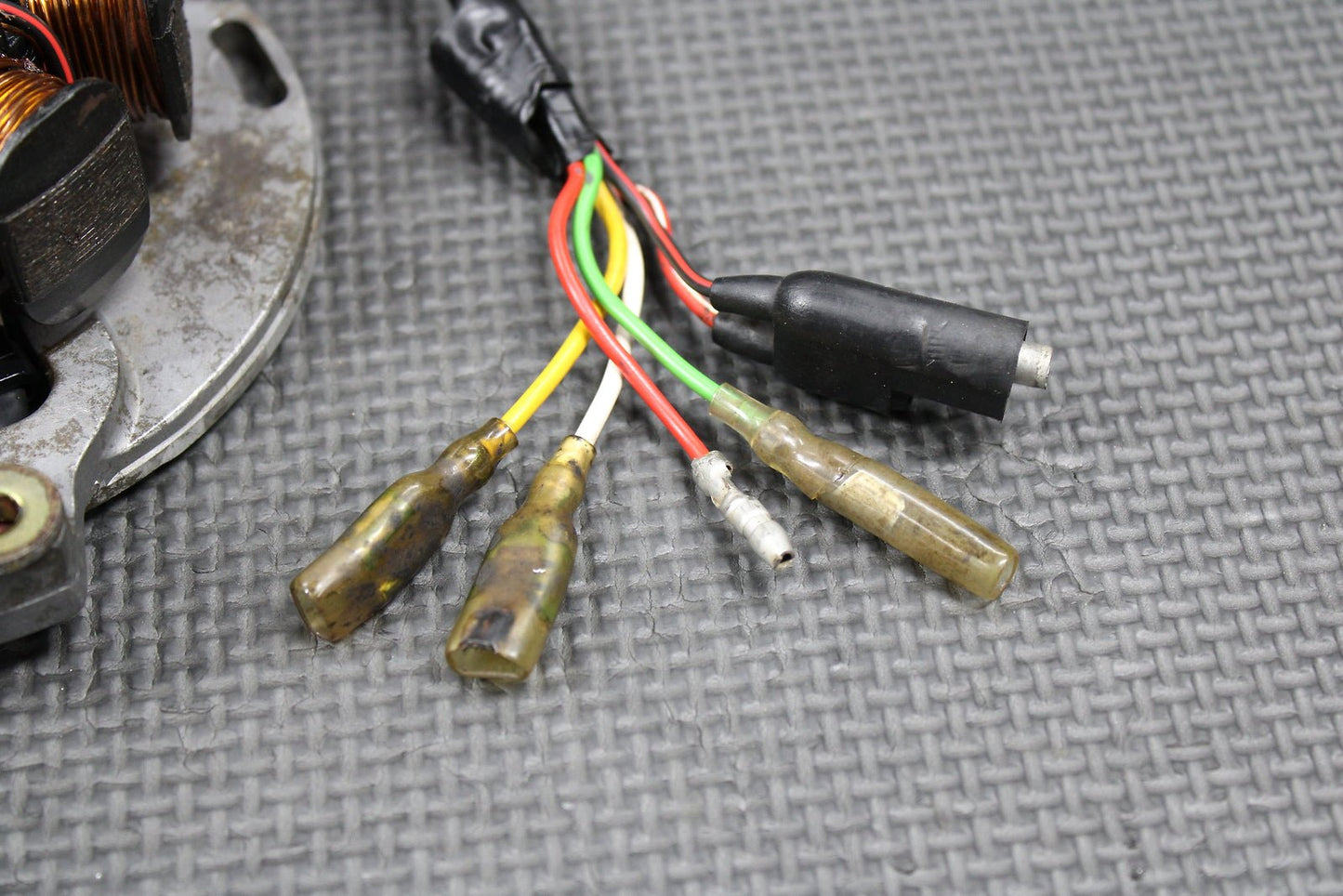 2001 KTM 300 EXC OEM 2K - 3 STATOR MAGNETO ALTERNATOR 50339004200 REPAIR ONLY - hggarage