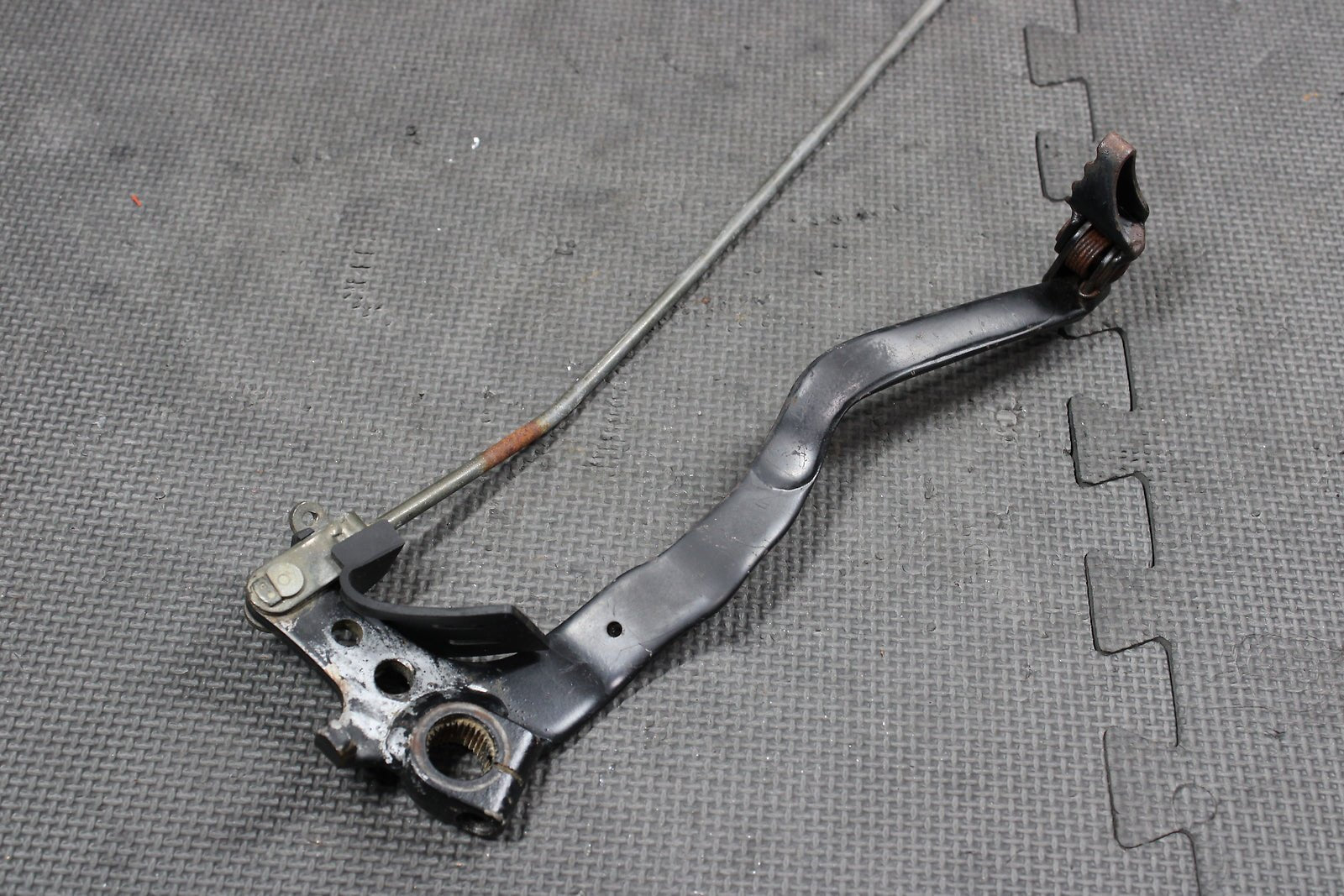 2002 HONDA XR200R 93 - 02 OEM RIGHT REARSET BRAKE FOOT PEDAL ARM ASSEMBLY - hggarage