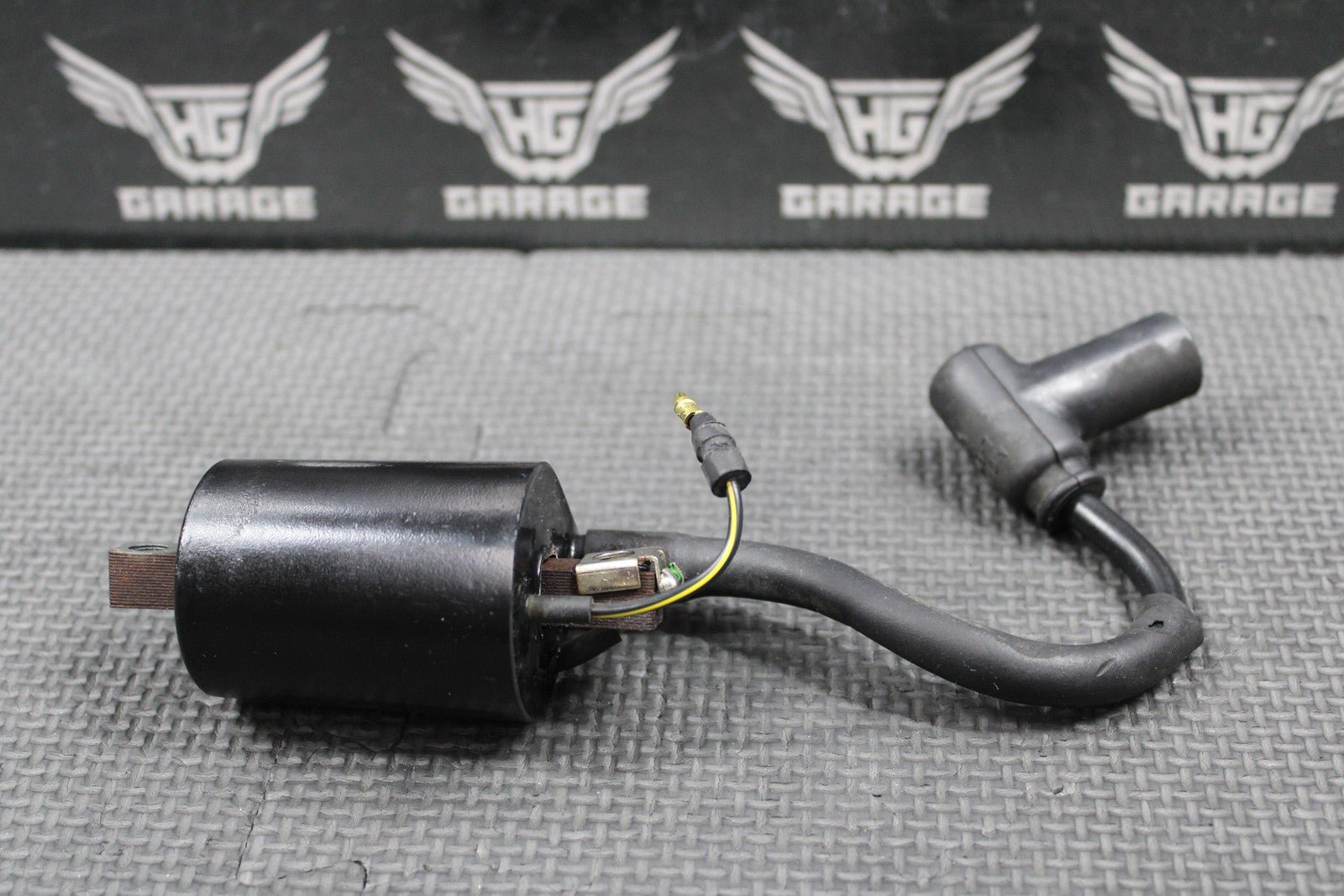 2001 HONDA 90 - 01 CR500R OEM IGNITION COIL SPARK PLUG BOOT CAP 30500 - KZ3 - 701 GOOD - hggarage