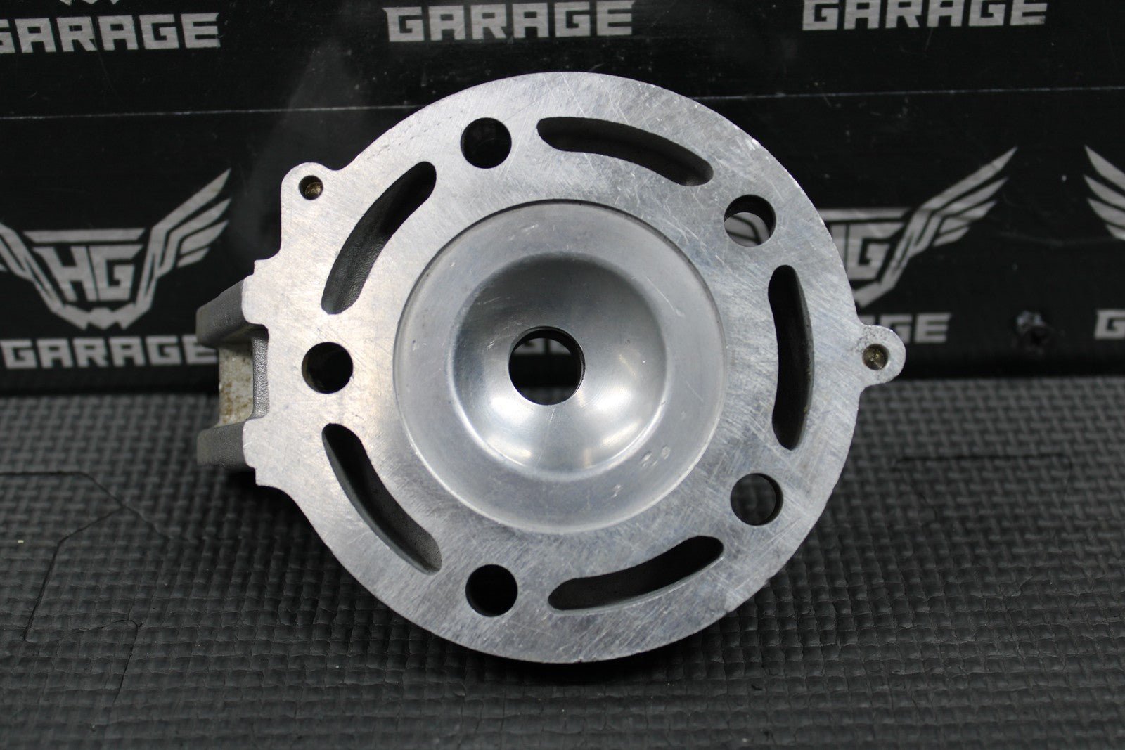 1992 KAWASAKI KX125 OEM ENGINE MOTOR CYLINDER HEAD COVER DOME 11001 - 1369 NICE! - hggarage