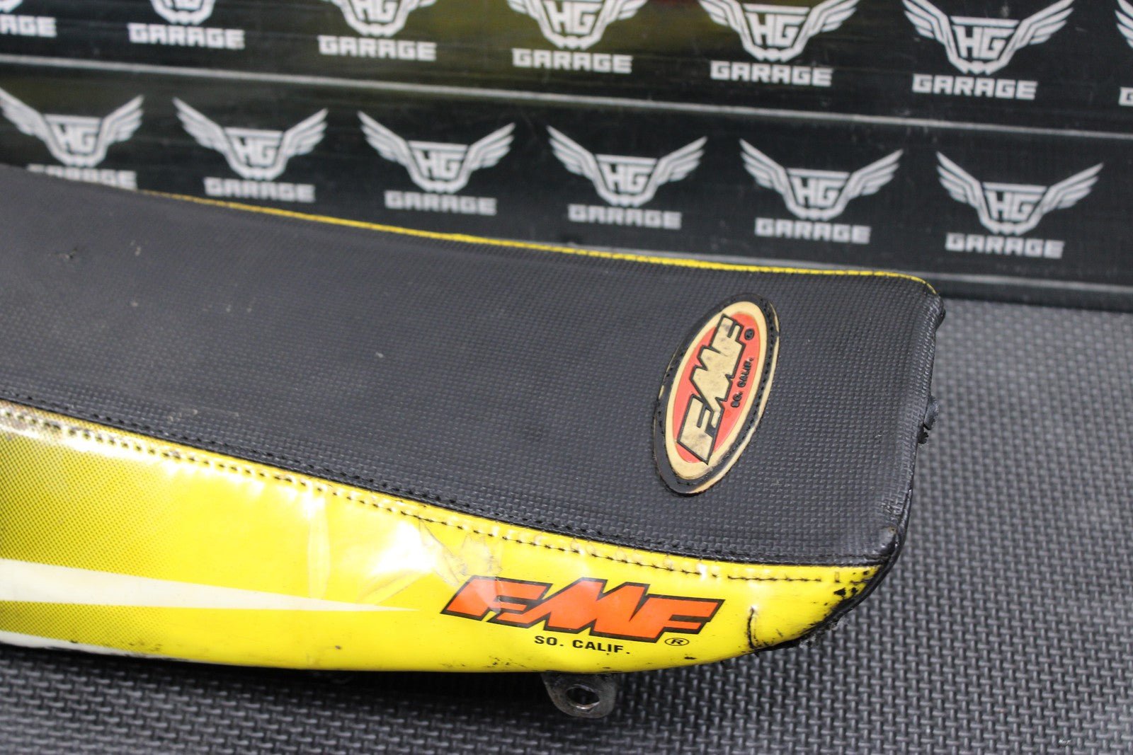 2001 SUZUKI RM80 OEM SEAT SADDLE CUSHION 45100 - 03B70 - DY1 - hggarage