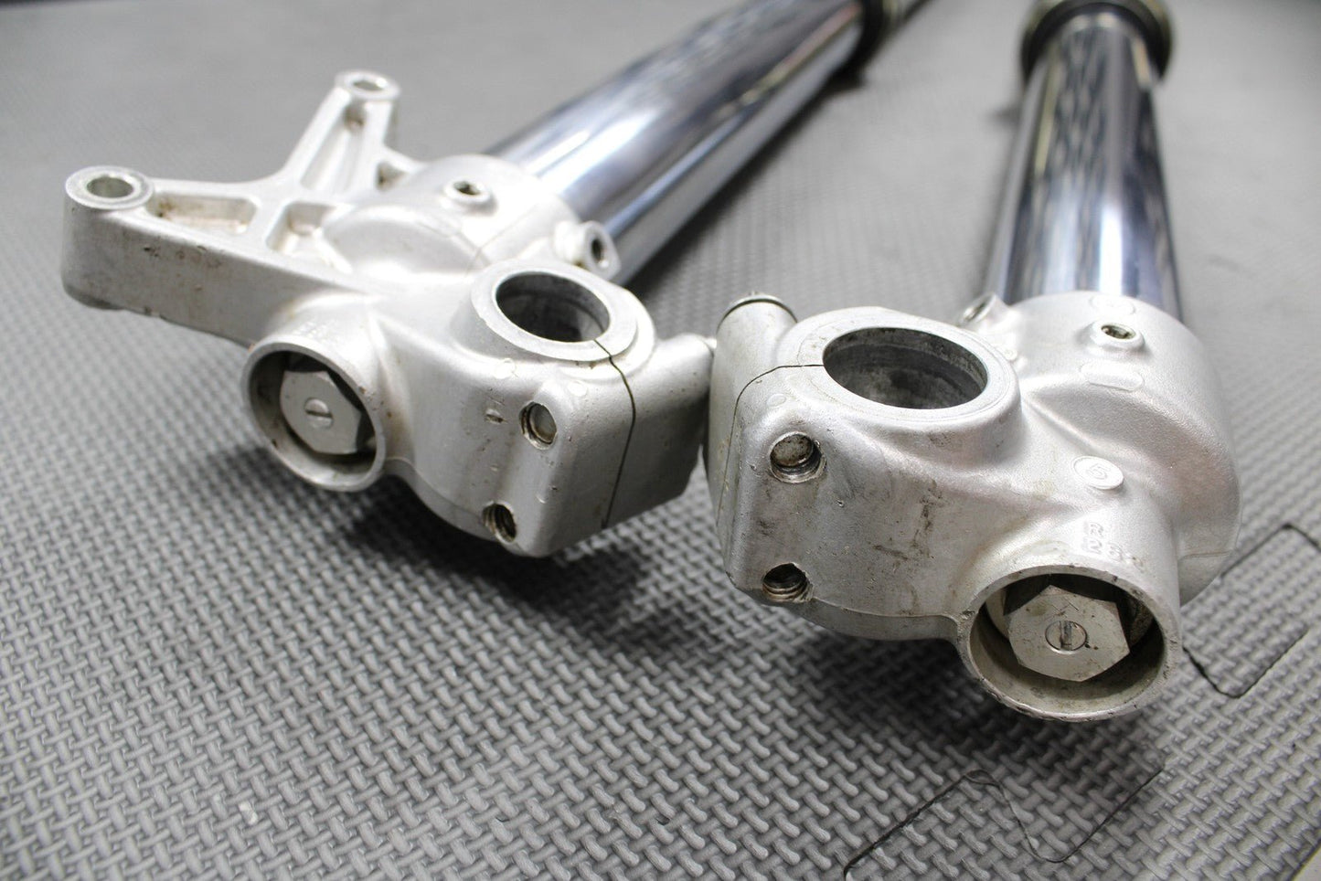 2009 YAMAHA YZ450F 06 - 09 OEM KYB SSS RIGHT LEFT FRONT SUSPENSION FORKS SHOCKS - hggarage