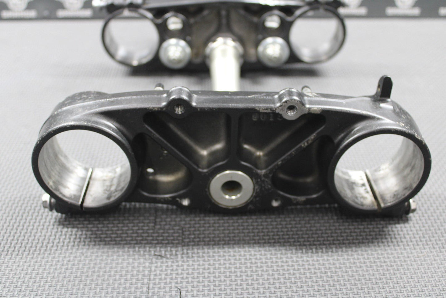2020 YAMAHA 18 - 20 YZ250F OEM FRONT FORKS LOWER UPPER TRIPLE TREE STEM BAR CLAMP - hggarage