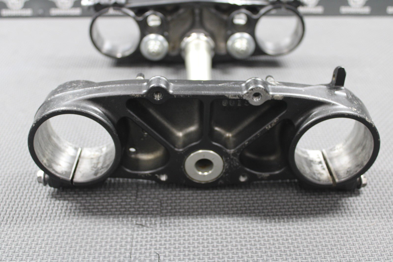 2020 YAMAHA 18 - 20 YZ250F OEM FRONT FORKS LOWER UPPER TRIPLE TREE STEM BAR CLAMP - hggarage
