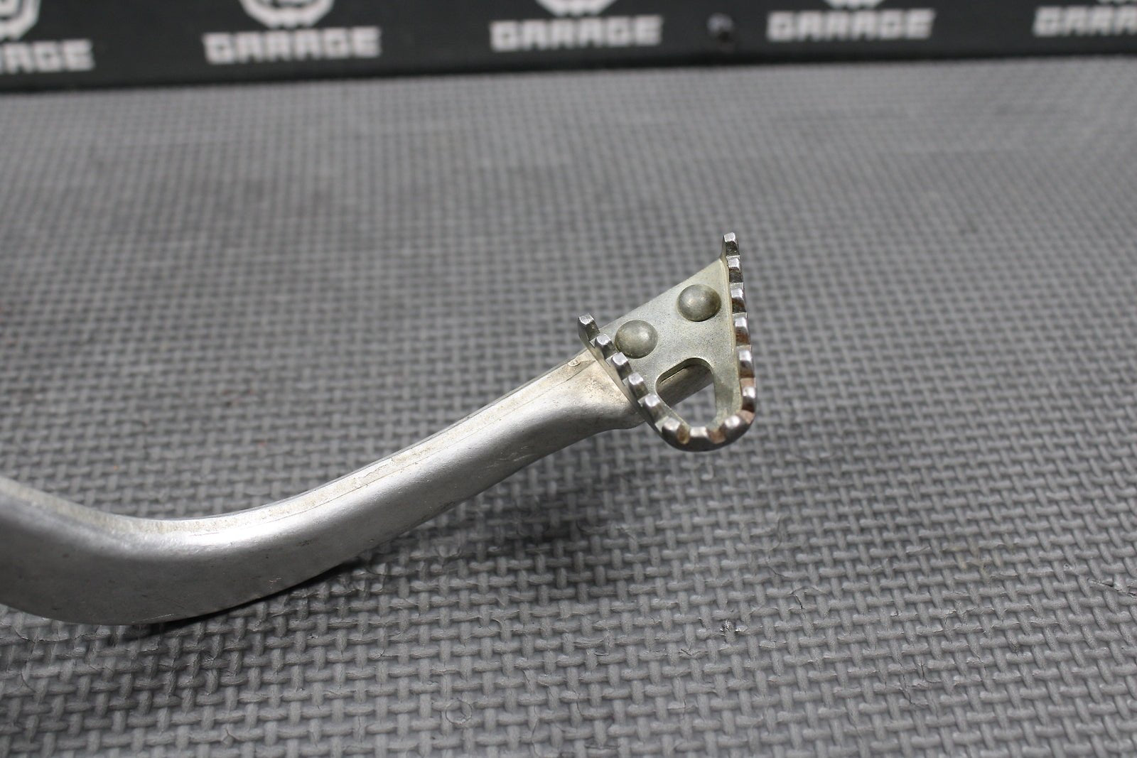 1998 1999 HONDA CR125R OEM RIGHT REAR BRAKE FOOT PEDAL LEVER 46510 - KZ4 - J00 - hggarage