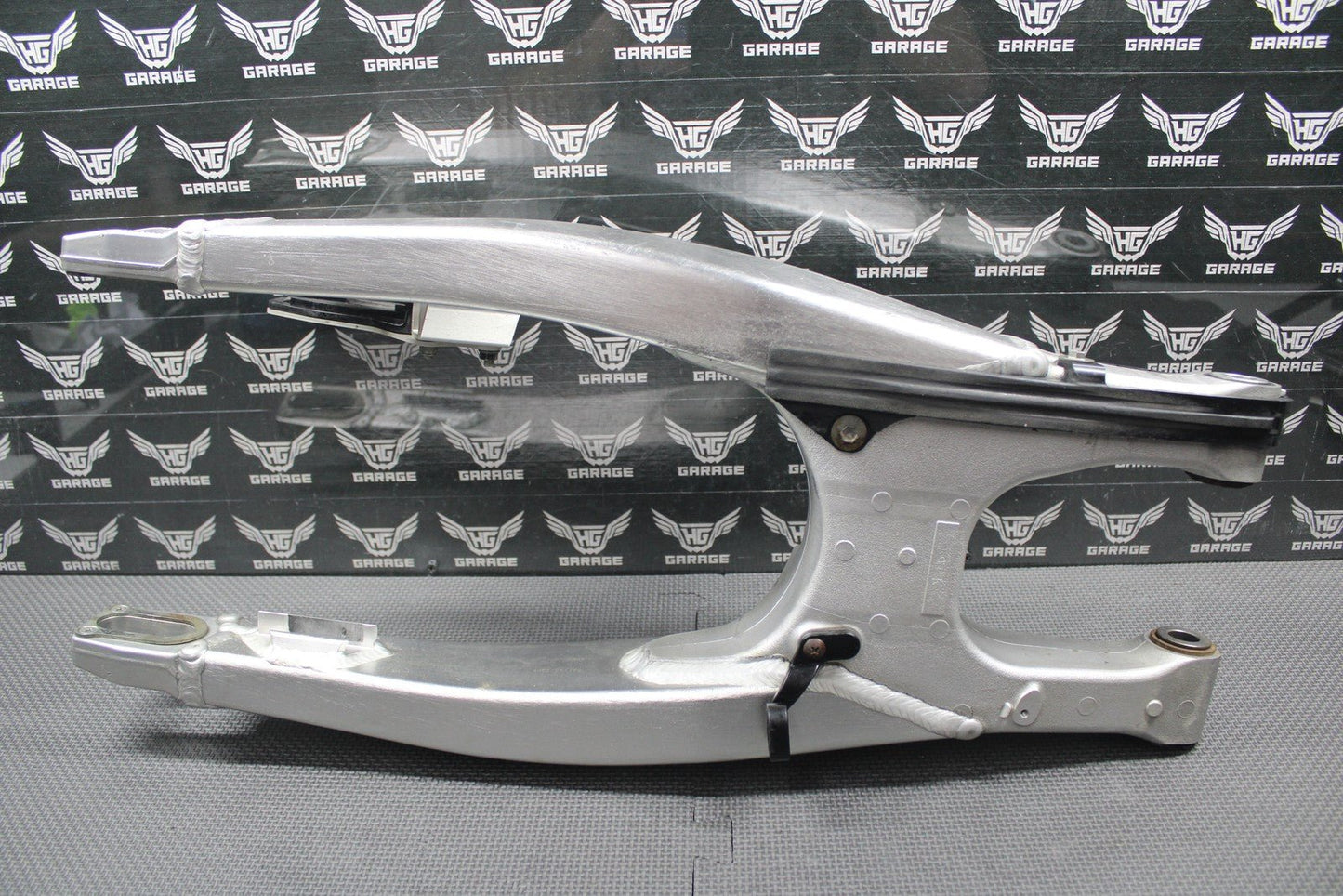 2020 SUZUKI 19 - 21 RMZ250 OEM SWINGARM SWING ARM SUSPENSION 61000 - 46K00 GOOD! - hggarage