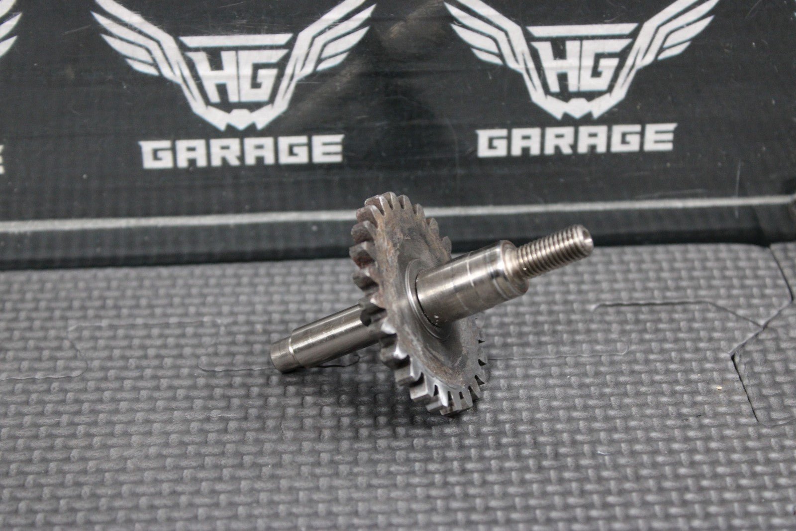 1991 HONDA CR80R OEM ENGINE WATER PUMP IMPELLER SHAFT 19230 - GC4 - 730 - hggarage