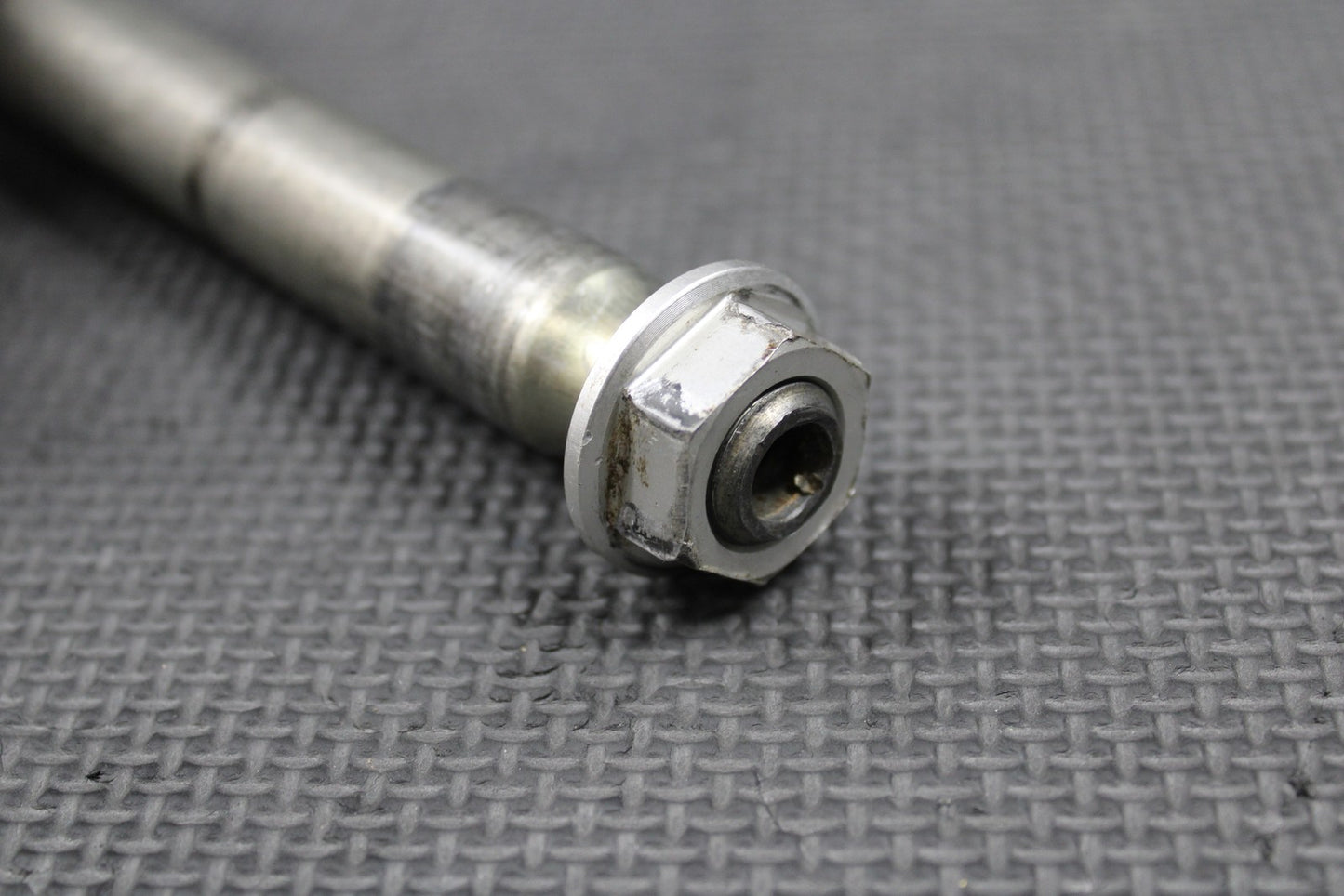 2013 HONDA CRF250R OEM FRONT WHEEL RIM AXLE PIVOT BOLT NUT 44301 - MEN - 000 - hggarage