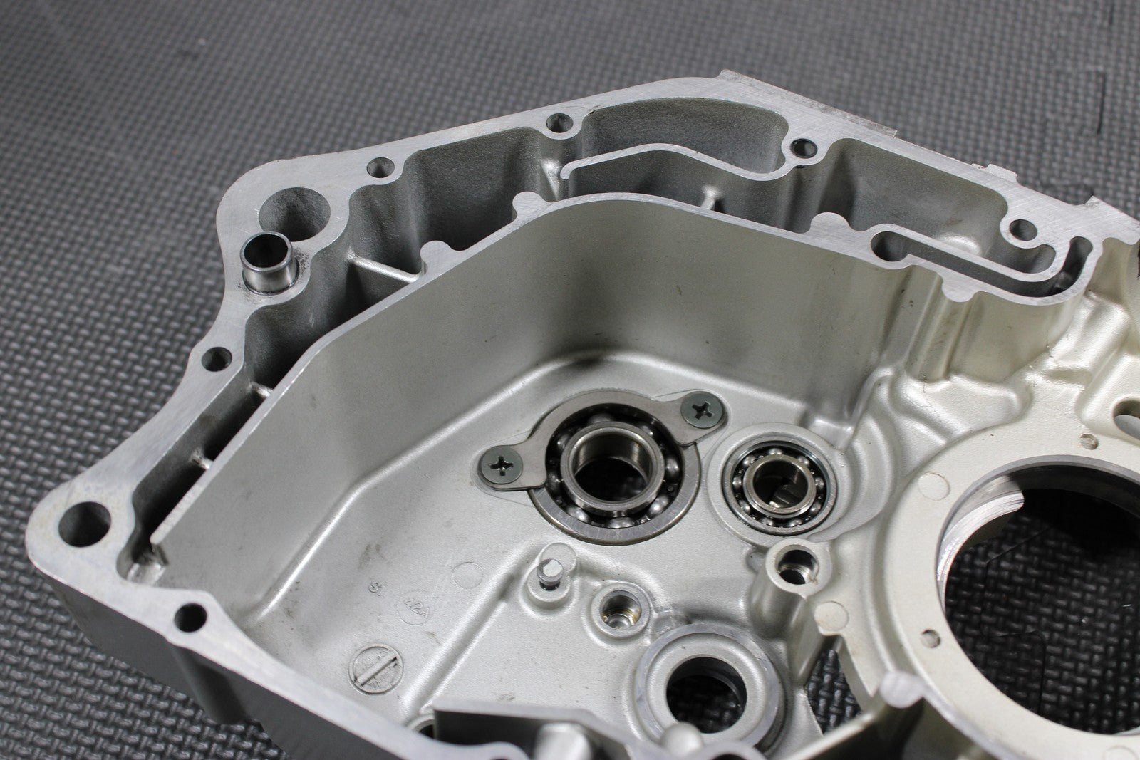 2005 SUZUKI DR200SE K5 OEM LEFT RIGHT ENGINE MOTOR CRANKCASE CRANK CASES BLOCK - hggarage