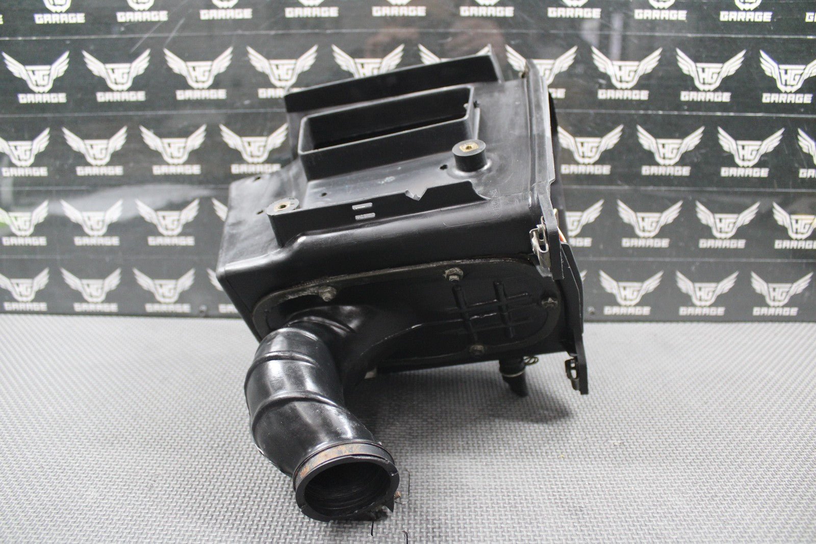 1991 90 - 95 HONDA XR250R OEM AIRBOX AIR CLEANER BOX INTAKE BOOT 17222 - KT1 - 670 - hggarage