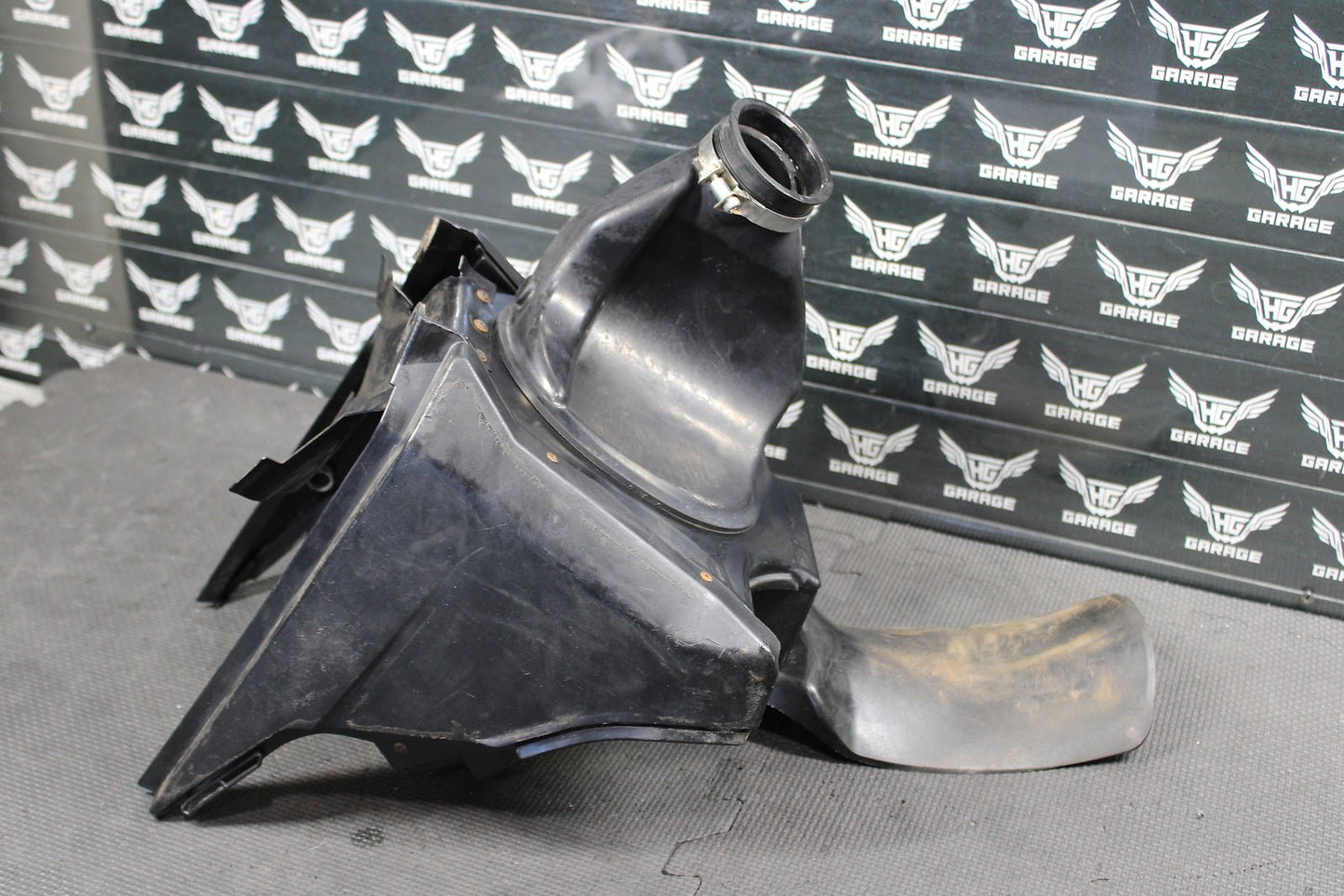 2006 Yamaha YZ250F OEM Airbox Air Cleaner Filter Box 5XC - 14453 - 90 - 00 - hggarage