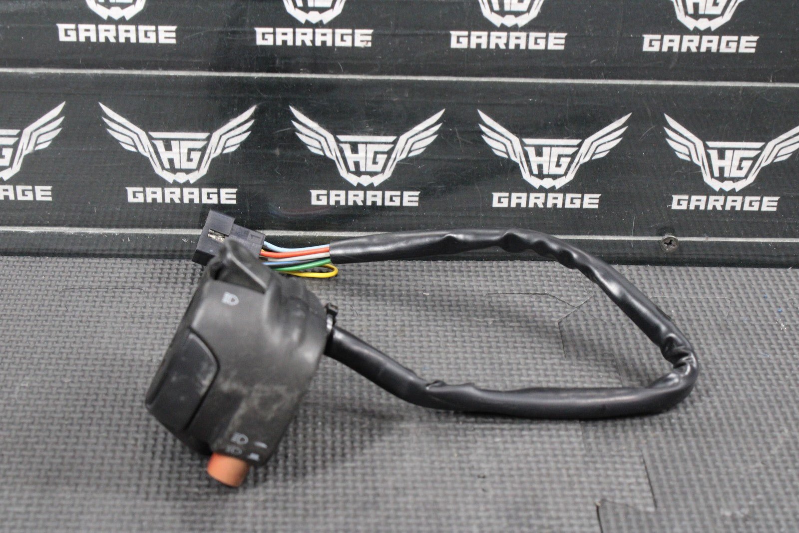 2013 HUSQVARNA TE511 OEM HANDLEBAR MULTI SWITCH HORN HIGH LOW BEAM BUTTON - hggarage